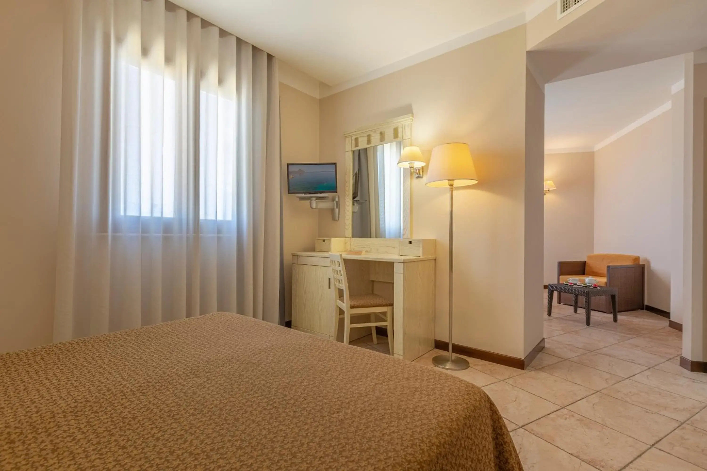 TV and multimedia, Bed in Villa Zina Family Resort TV and multimedia, Bed in Villa Zina Family Resort