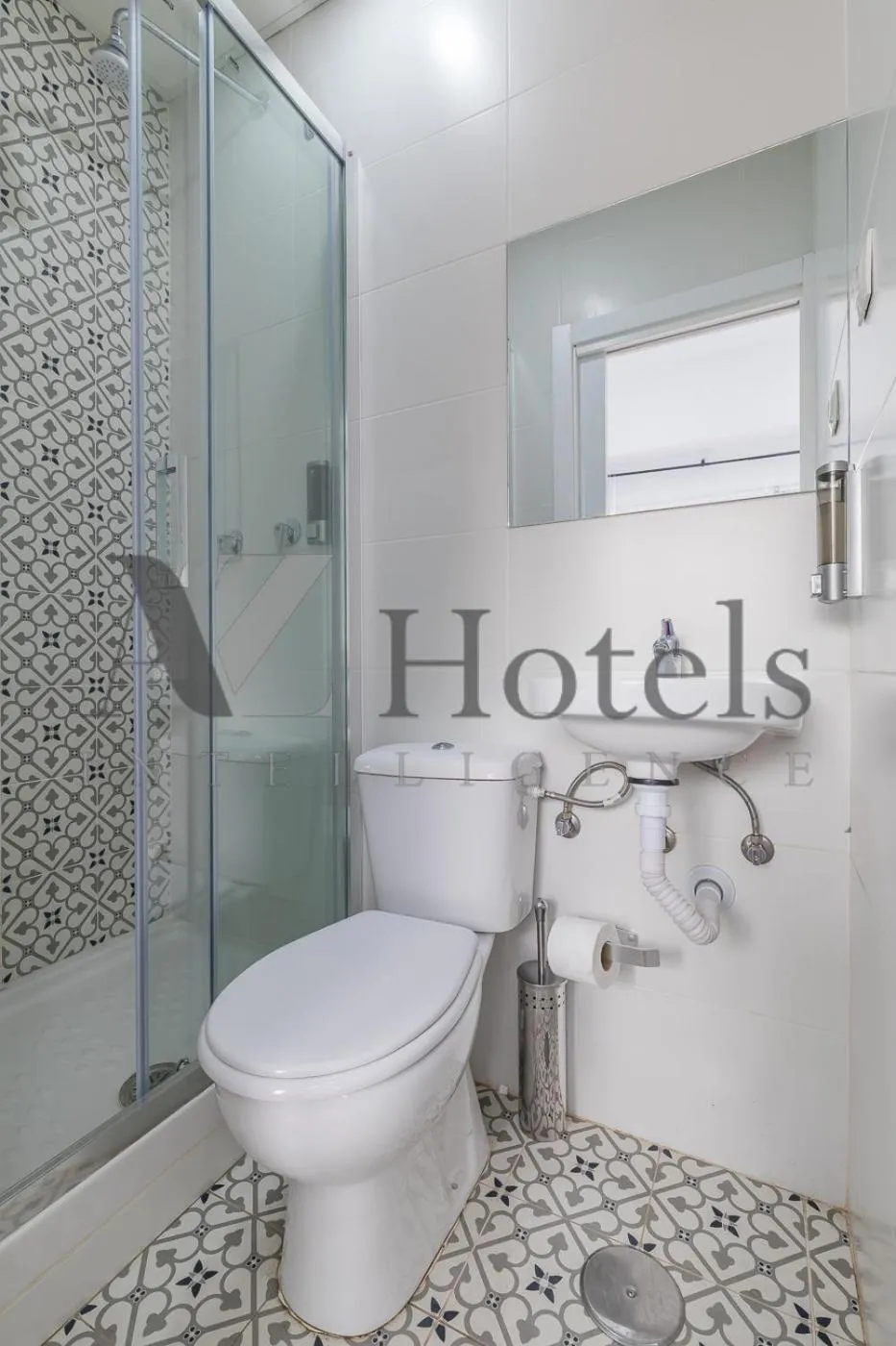 Shower in AYZ Elcano - Auto check-in property