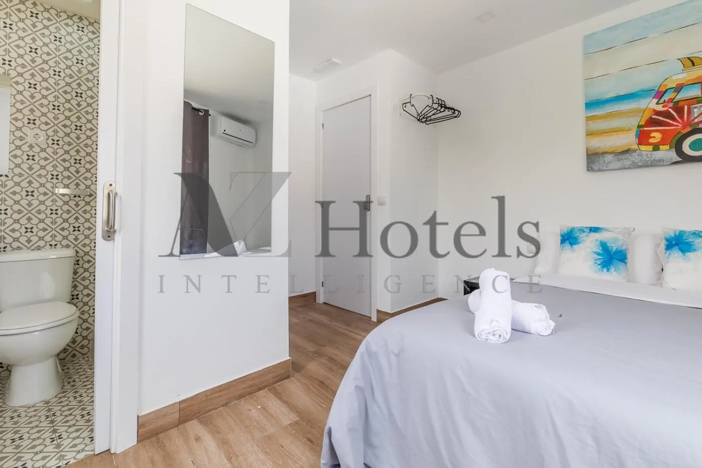 Toilet in AYZ Elcano - Auto check-in property