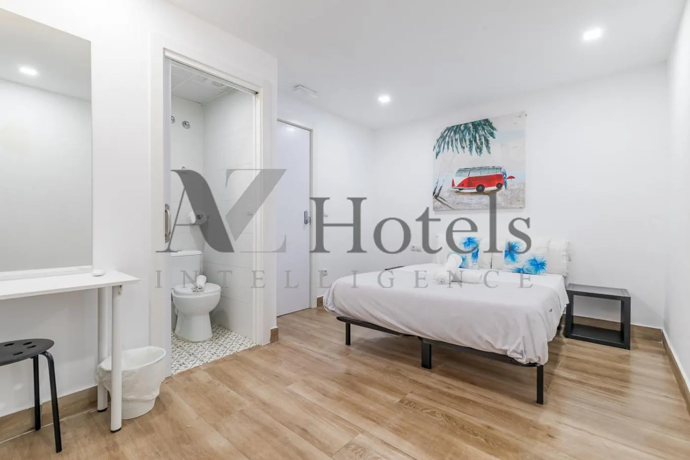 Photo of the whole room, Bed in AYZ Elcano - Auto check-in property