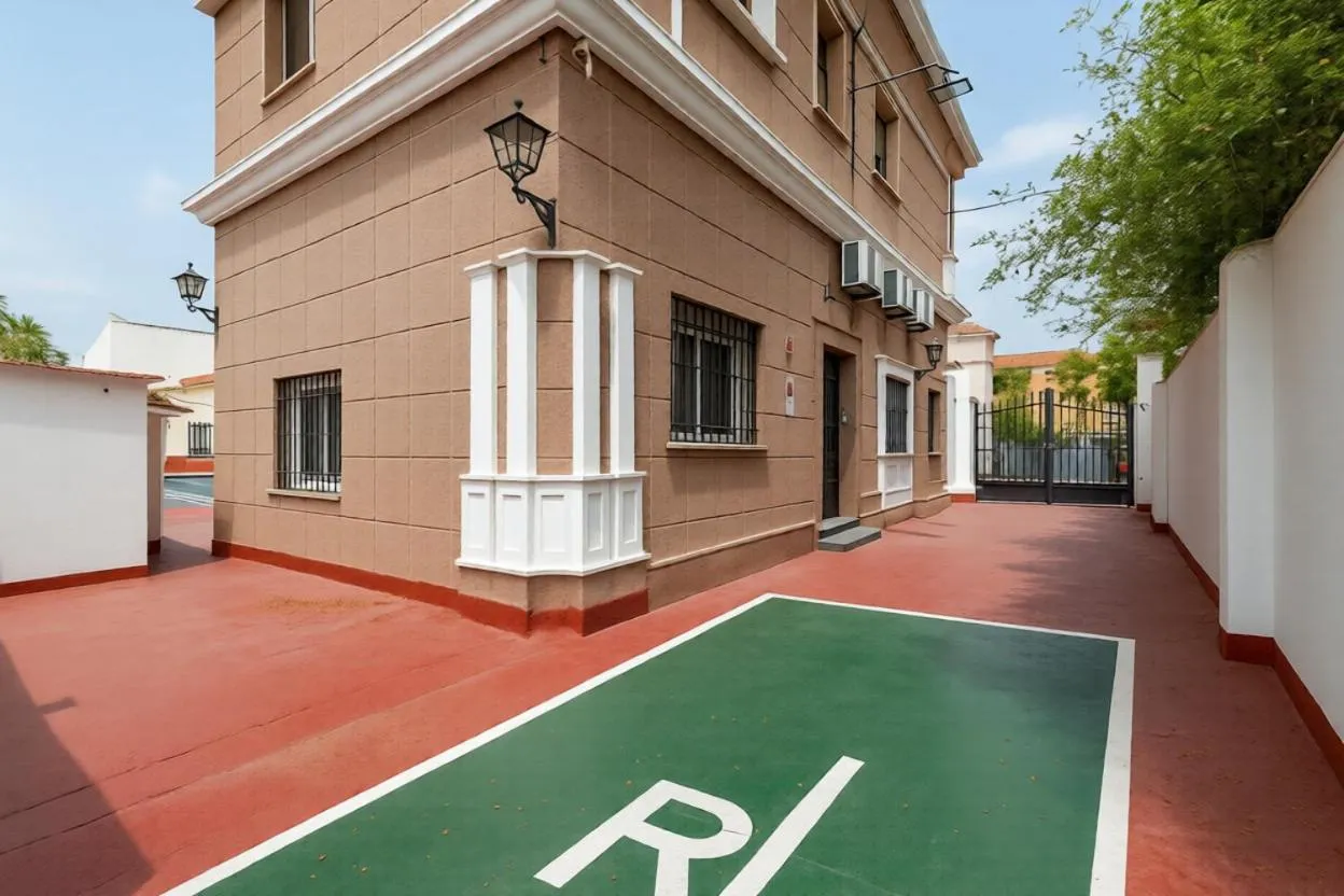 Facade/entrance in AYZ Elcano - Auto check-in property