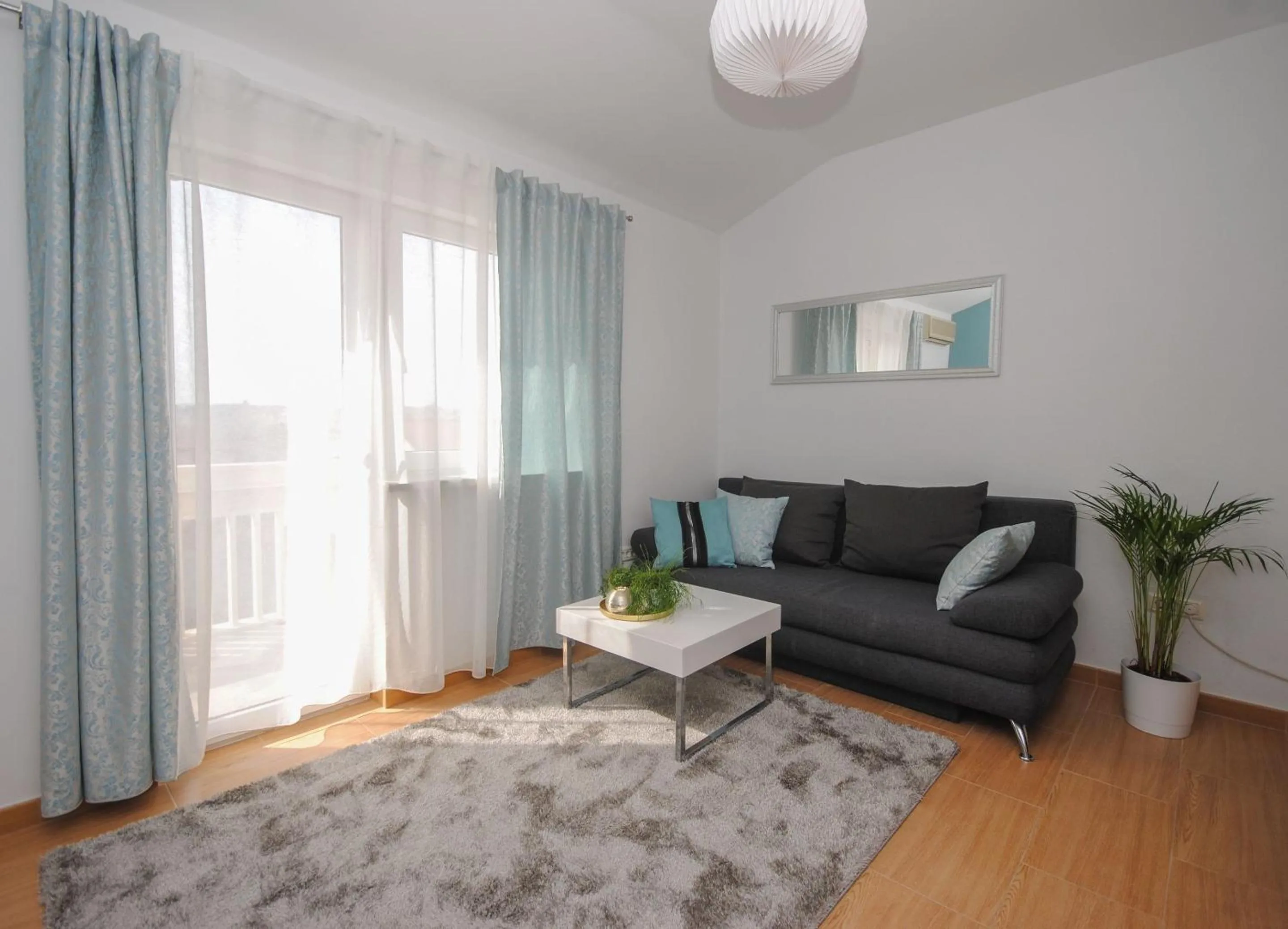Apartment Tina