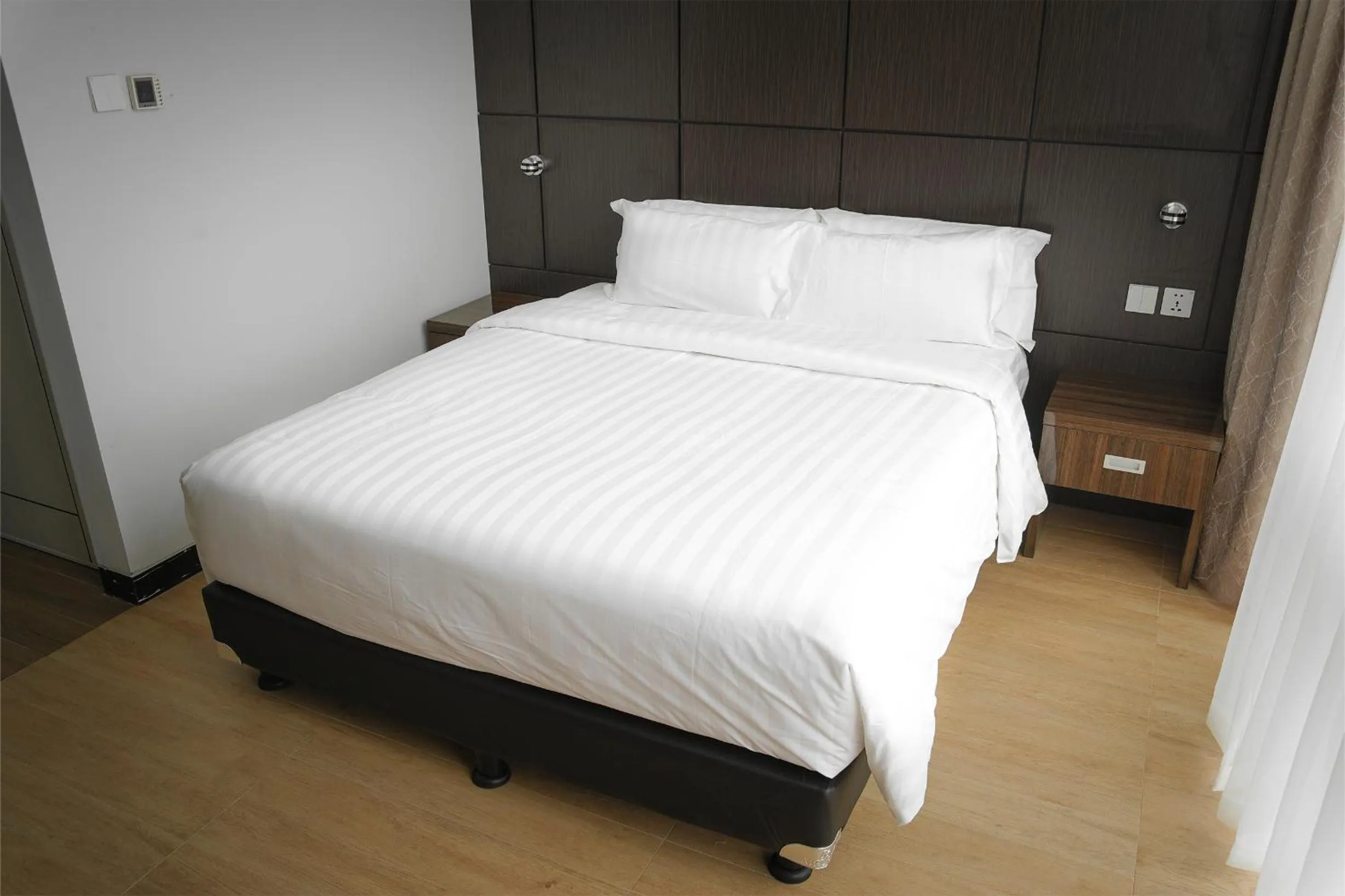 Bed in Dreamtel Jakarta