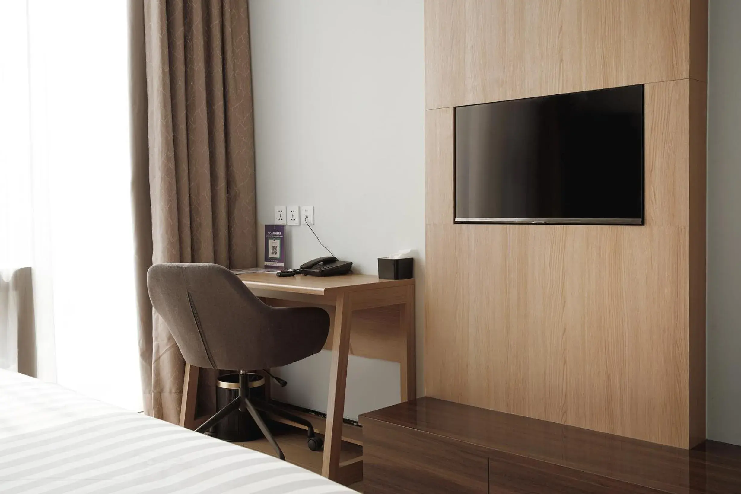 Bedroom, Bed in Dreamtel Jakarta Bedroom, Bed in Dreamtel Jakarta