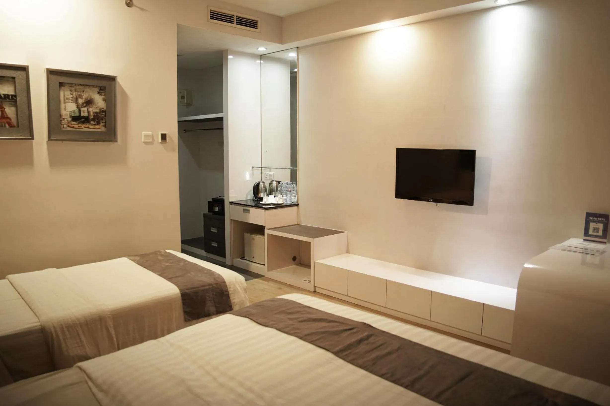 Bed in Dreamtel Jakarta
