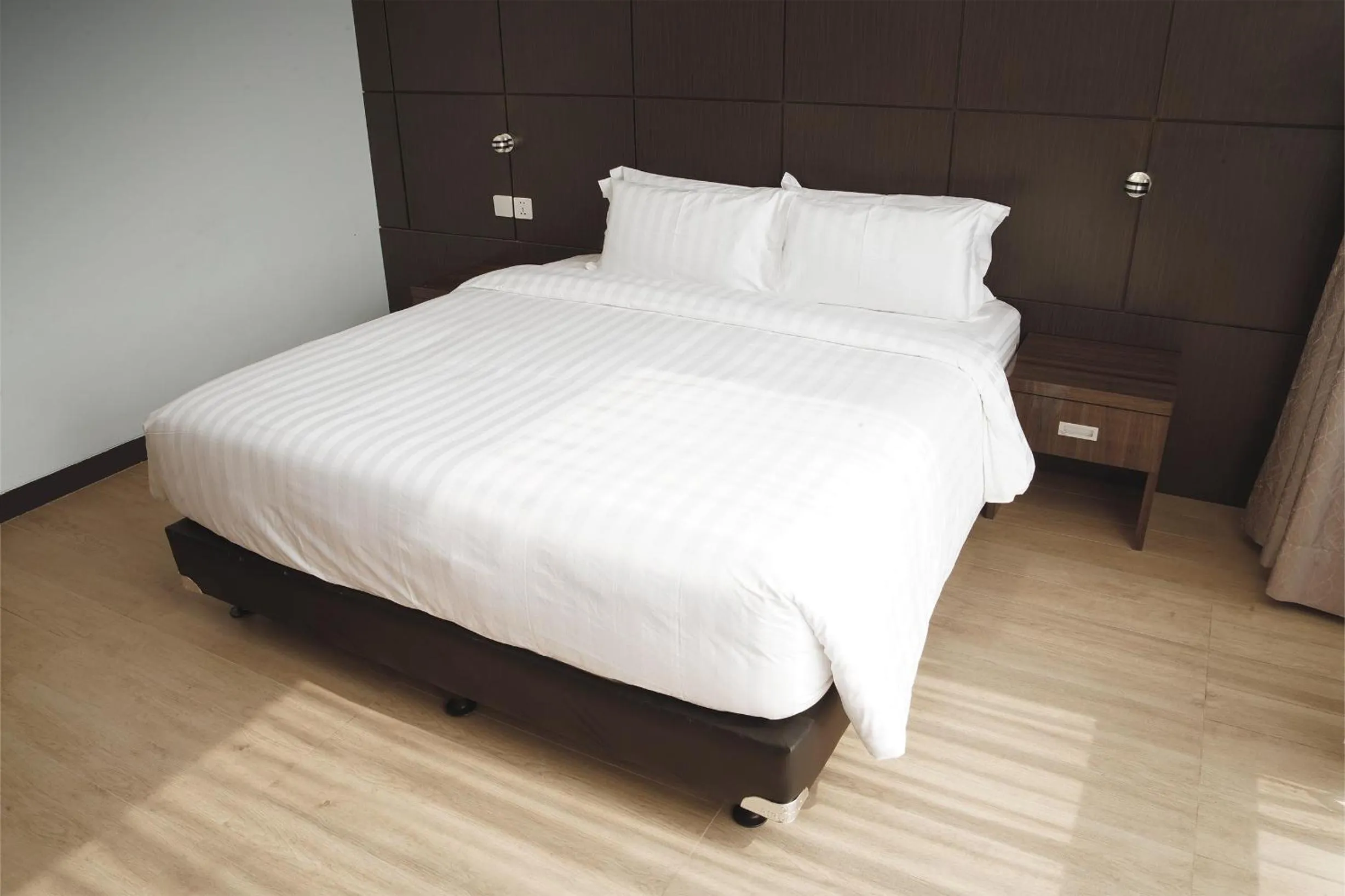 Bed in Dreamtel Jakarta