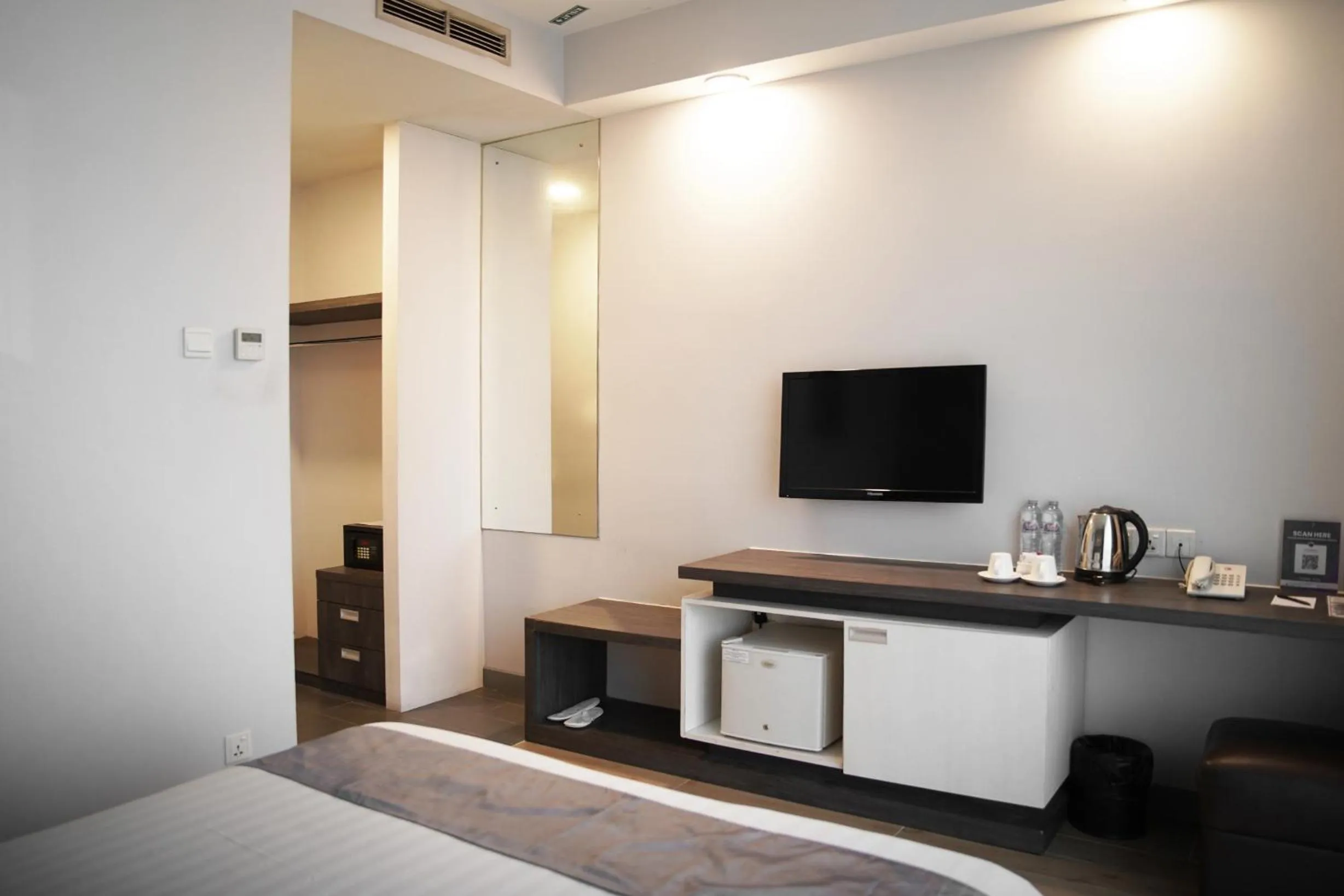 Bedroom, Bed in Dreamtel Jakarta