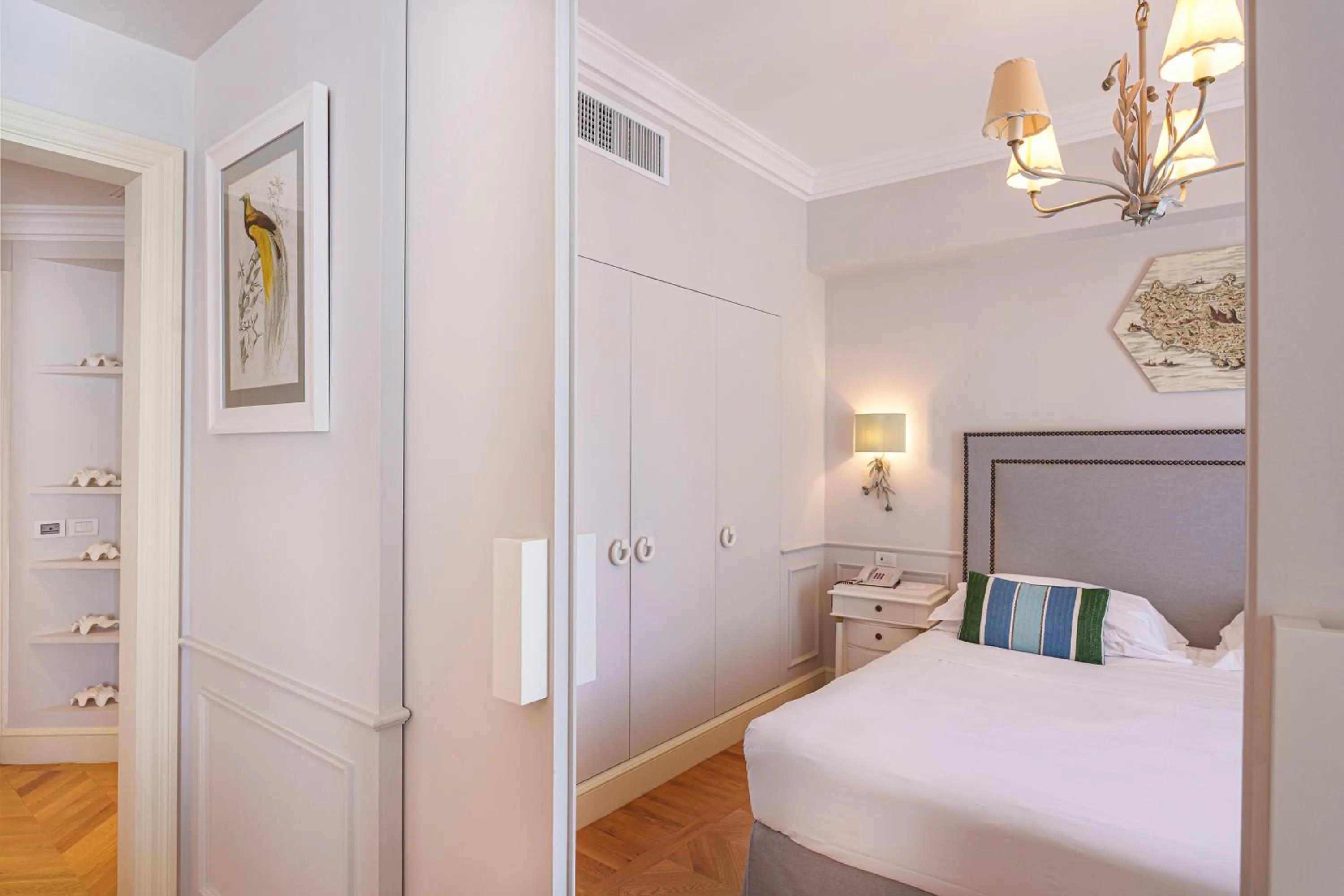 Bed in Palazzo Manzi Terme & Spa