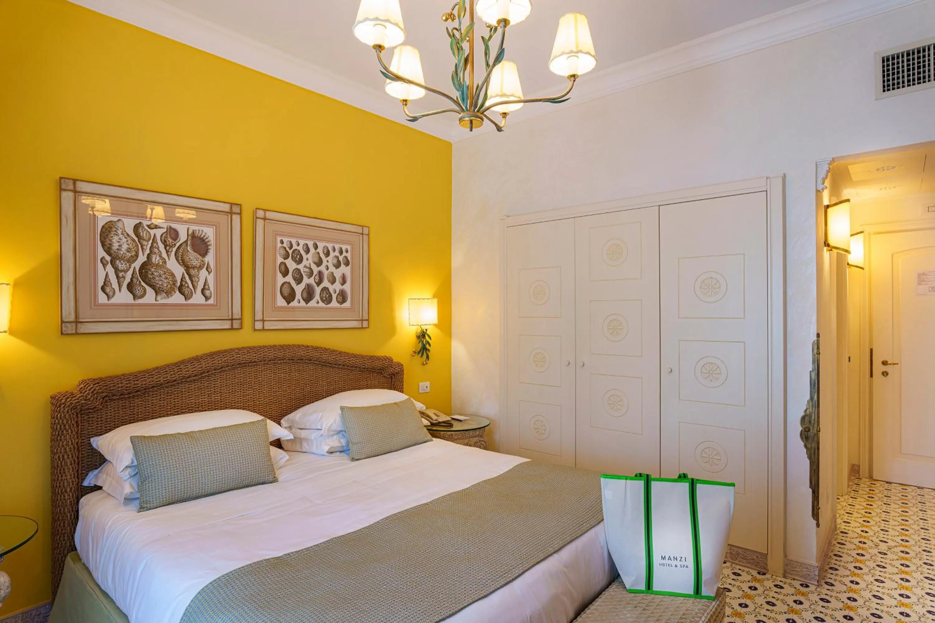 Bed in Palazzo Manzi Terme & Spa