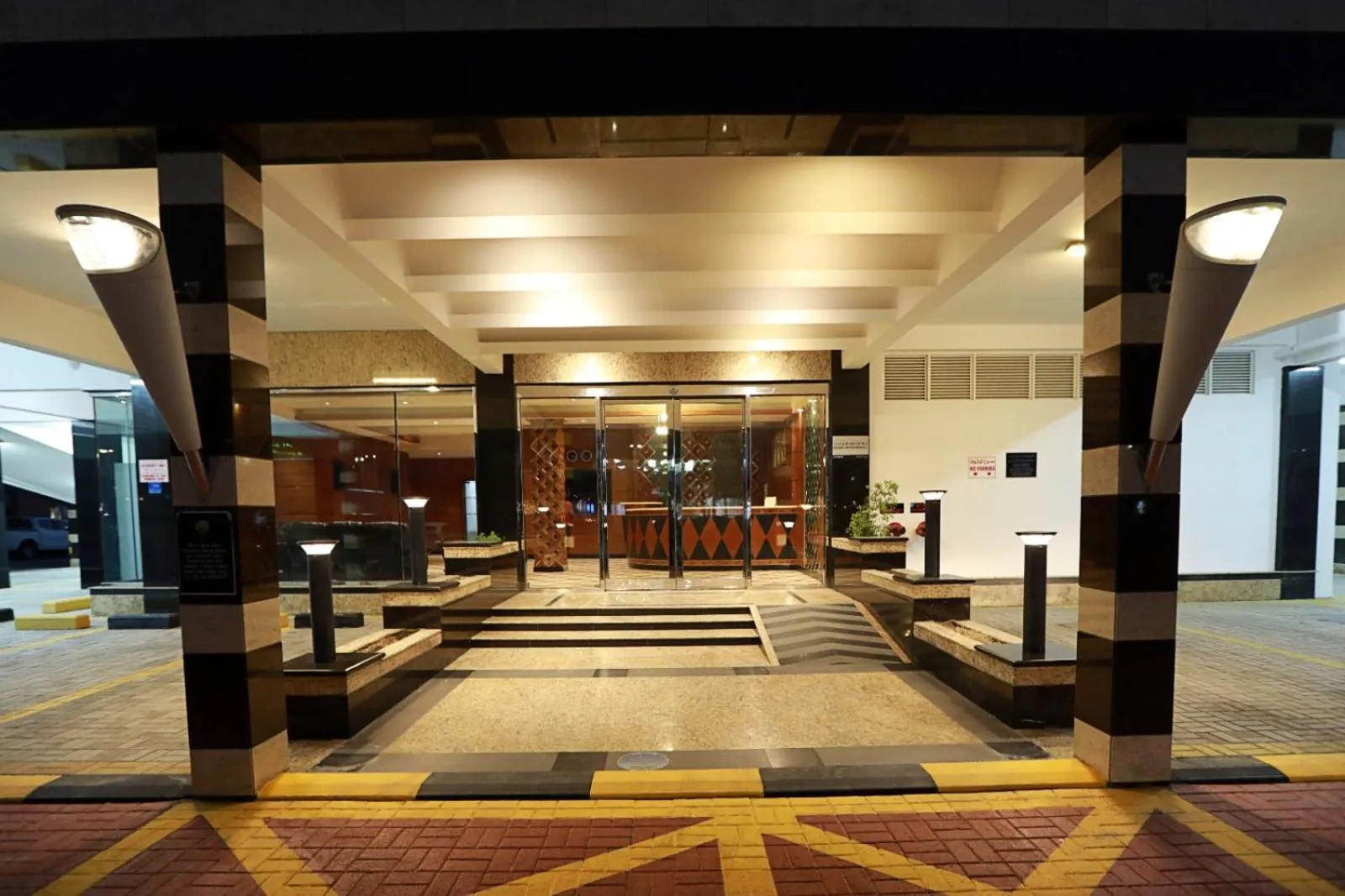 Facade/entrance in Elite Tower