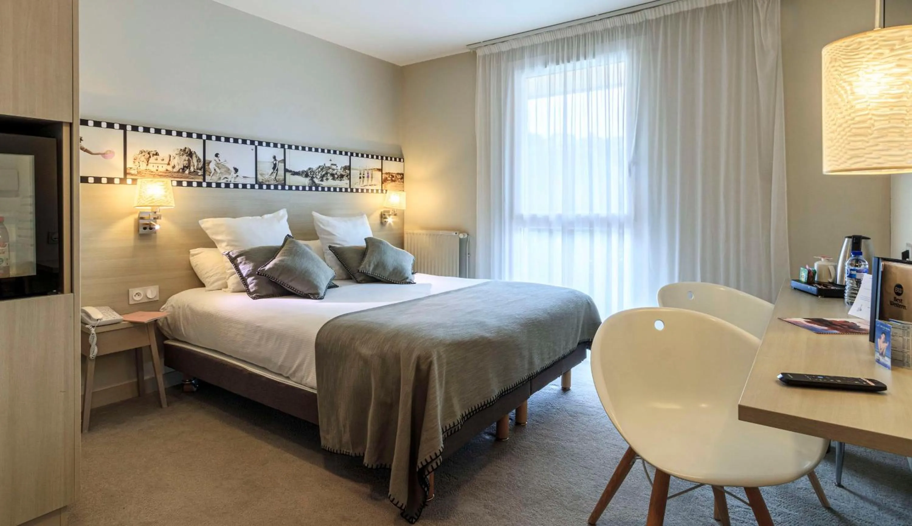 Bedroom, Bed in Best Western Les Bains Hotel et SPA