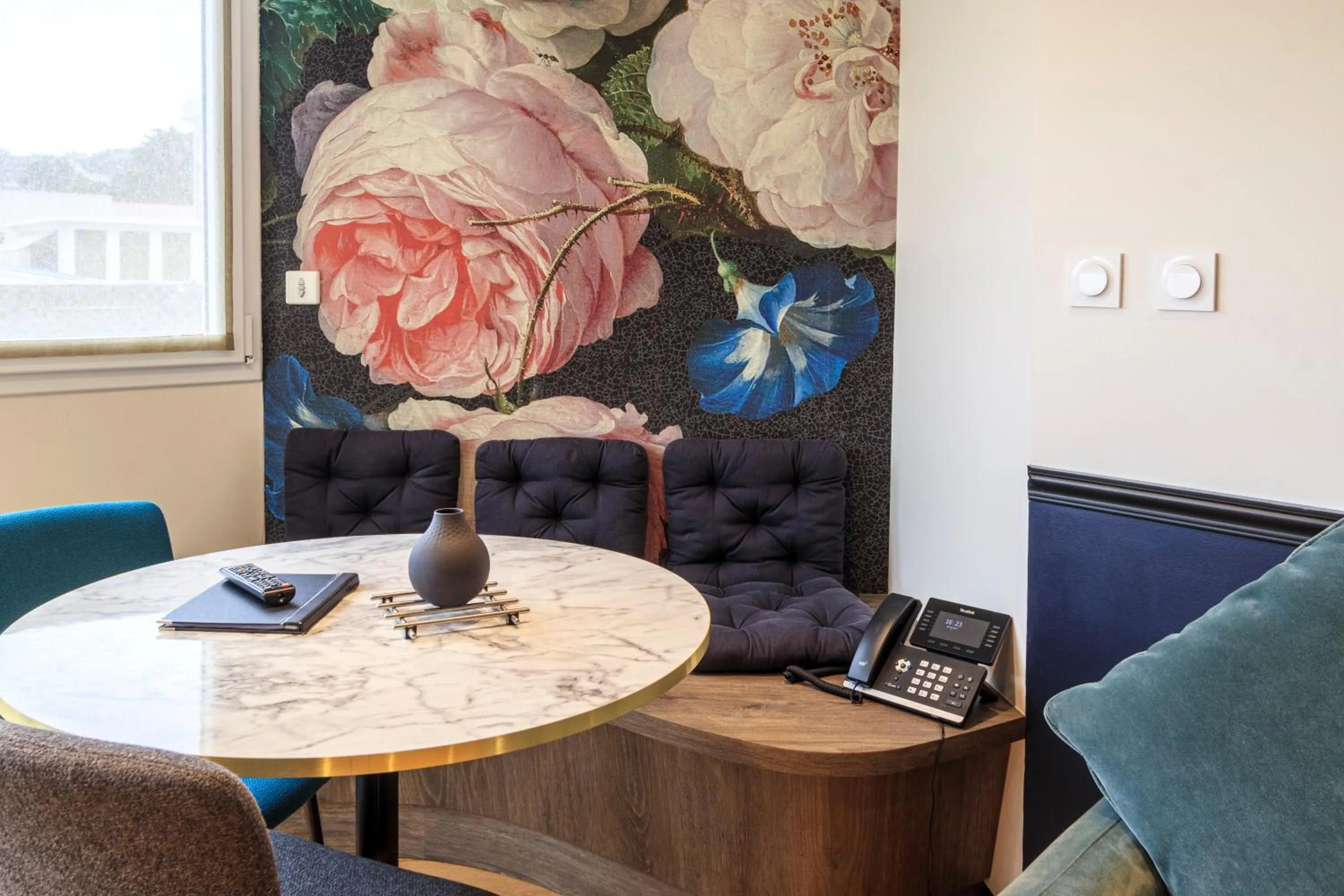 Living room in Best Western Les Bains Hotel et SPA