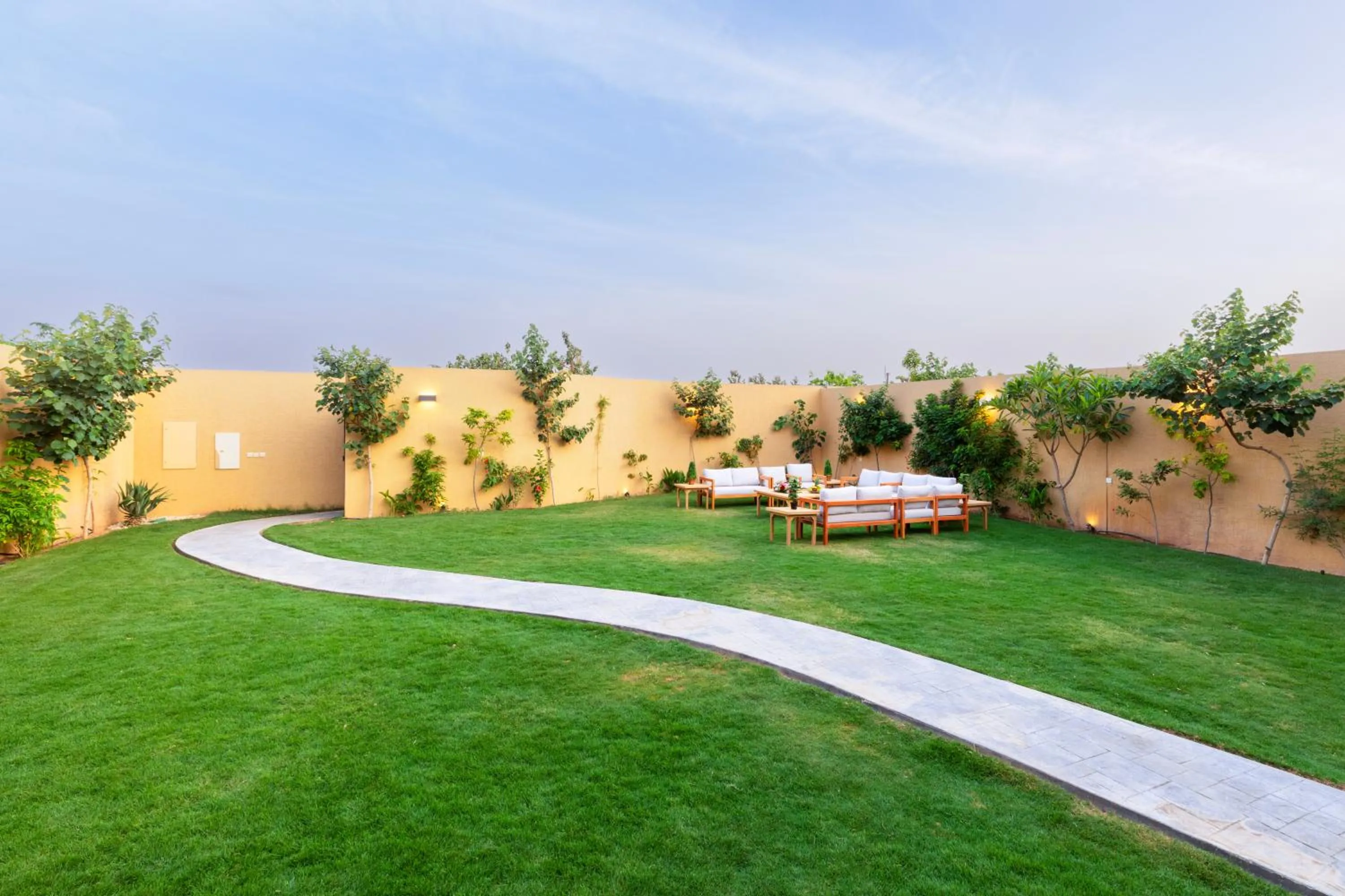 Garden in Enala Hotel Resorts - Riyadh
