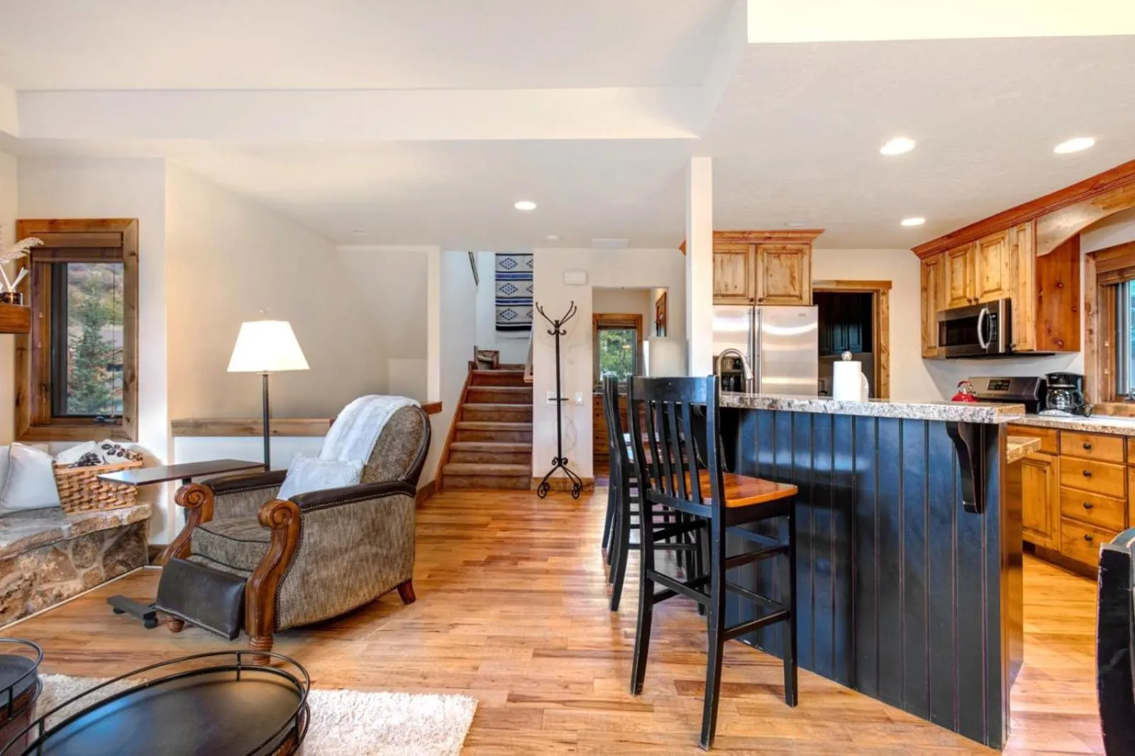 Kitchen or kitchenette in KBM Resorts In the Heart of Old TownWalk to Main St. Easy access shuttle to PCMR or DV Resorts Private Hot Tub POA-504b