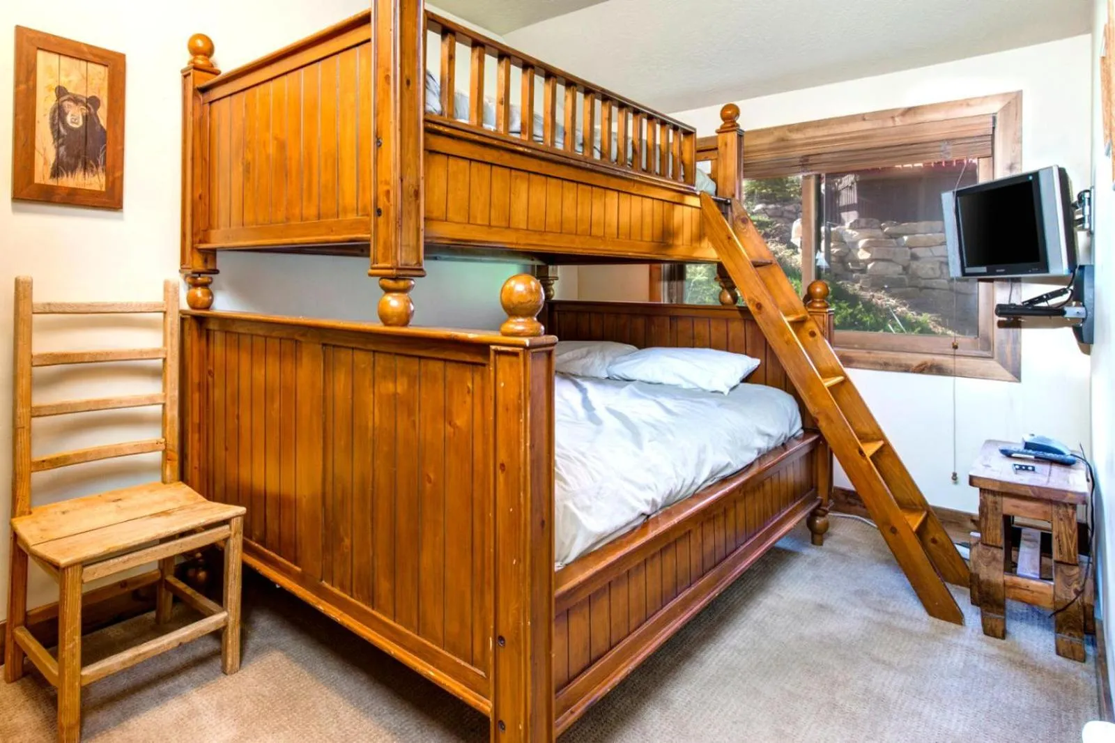 Bedroom, Bed in KBM Resorts In the Heart of Old TownWalk to Main St. Easy access shuttle to PCMR or DV Resorts Private Hot Tub POA-504b