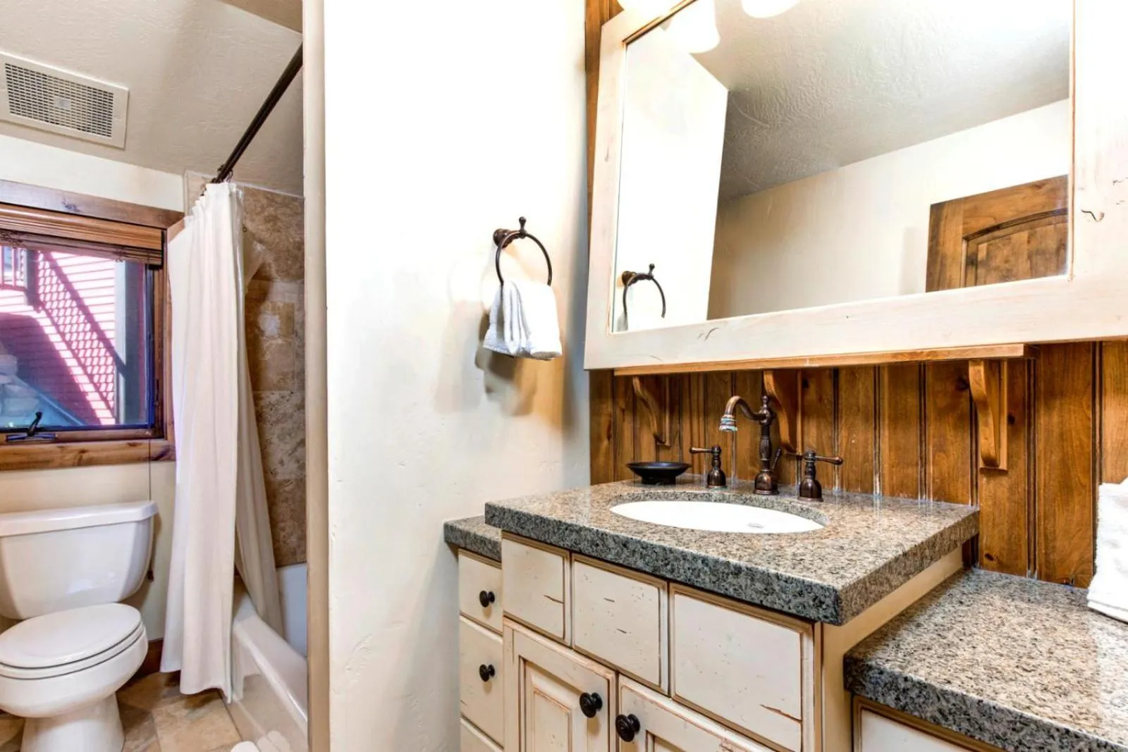 Bathroom in KBM Resorts In the Heart of Old TownWalk to Main St. Easy access shuttle to PCMR or DV Resorts Private Hot Tub POA-504b