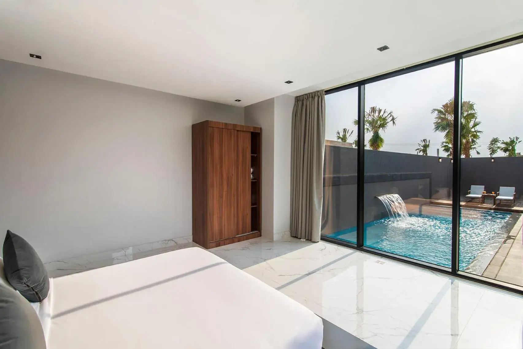 Pool view, Bed in Q Hotel Resorts -Riyadh Pool view, Bed in Q Hotel Resorts -Riyadh