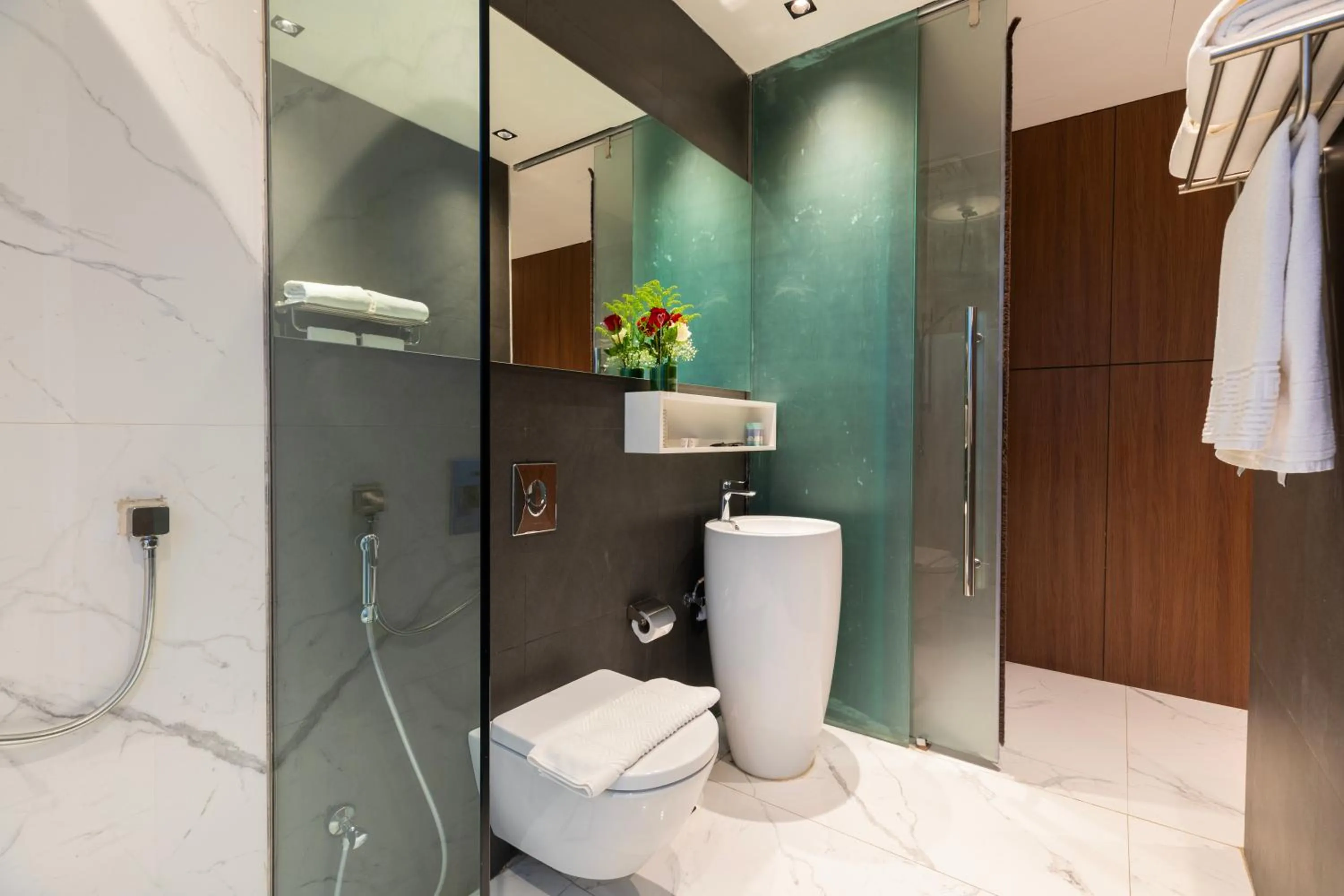 Shower in Q Hotel Resorts -Riyadh