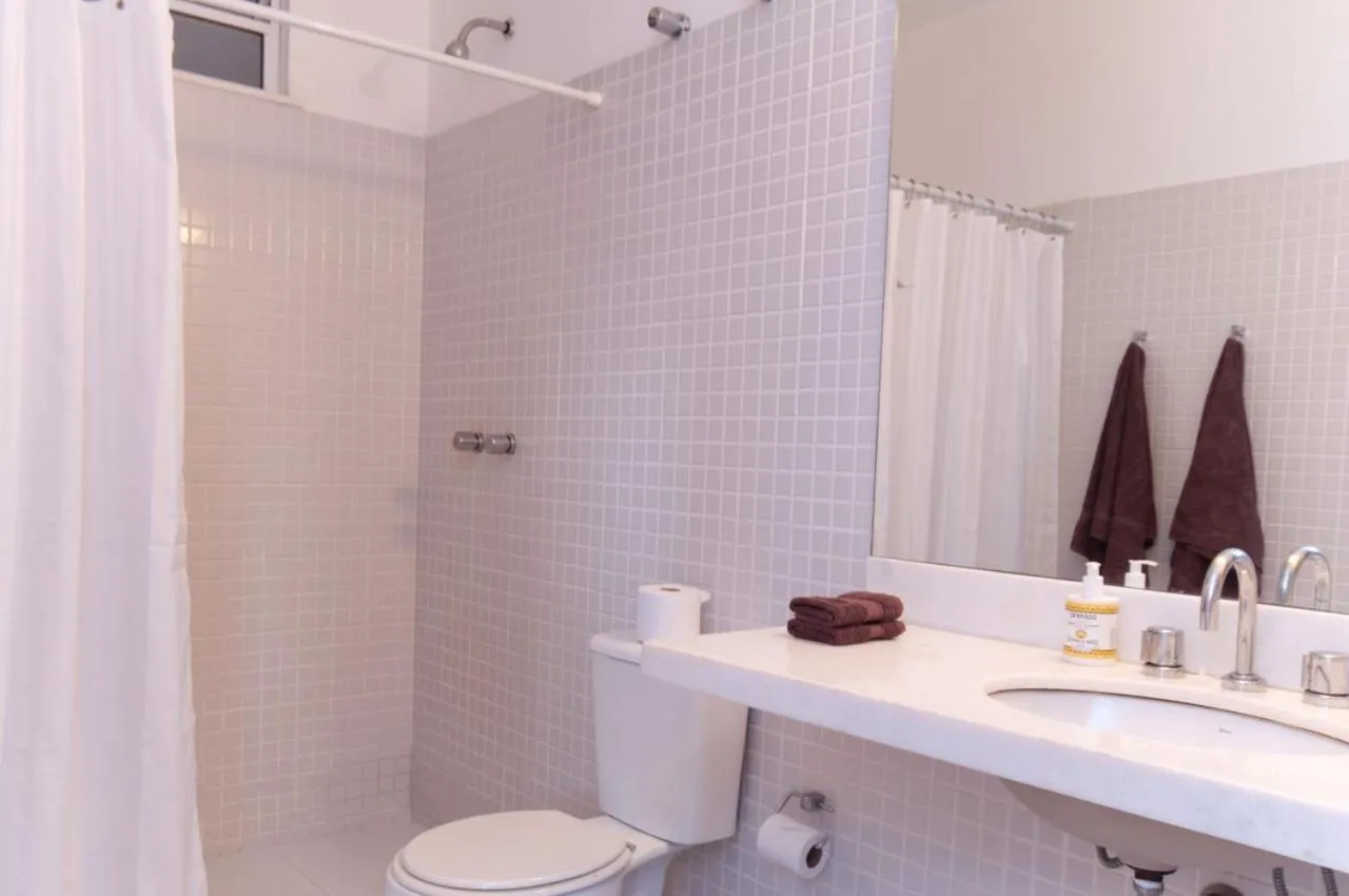 Bathroom in casaJOMO Art, Food & Music B&B