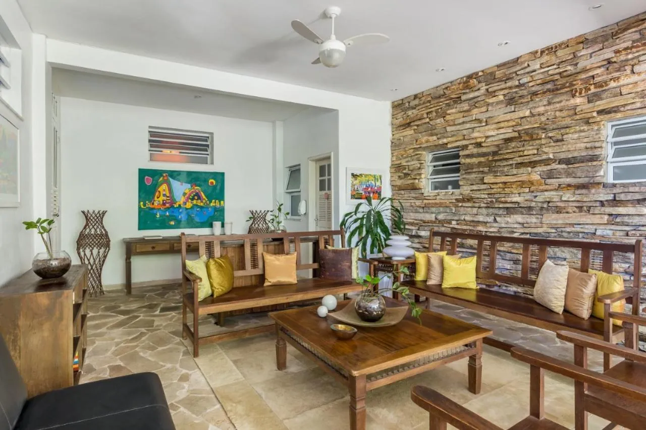 Living room in casaJOMO Art, Food & Music B&B