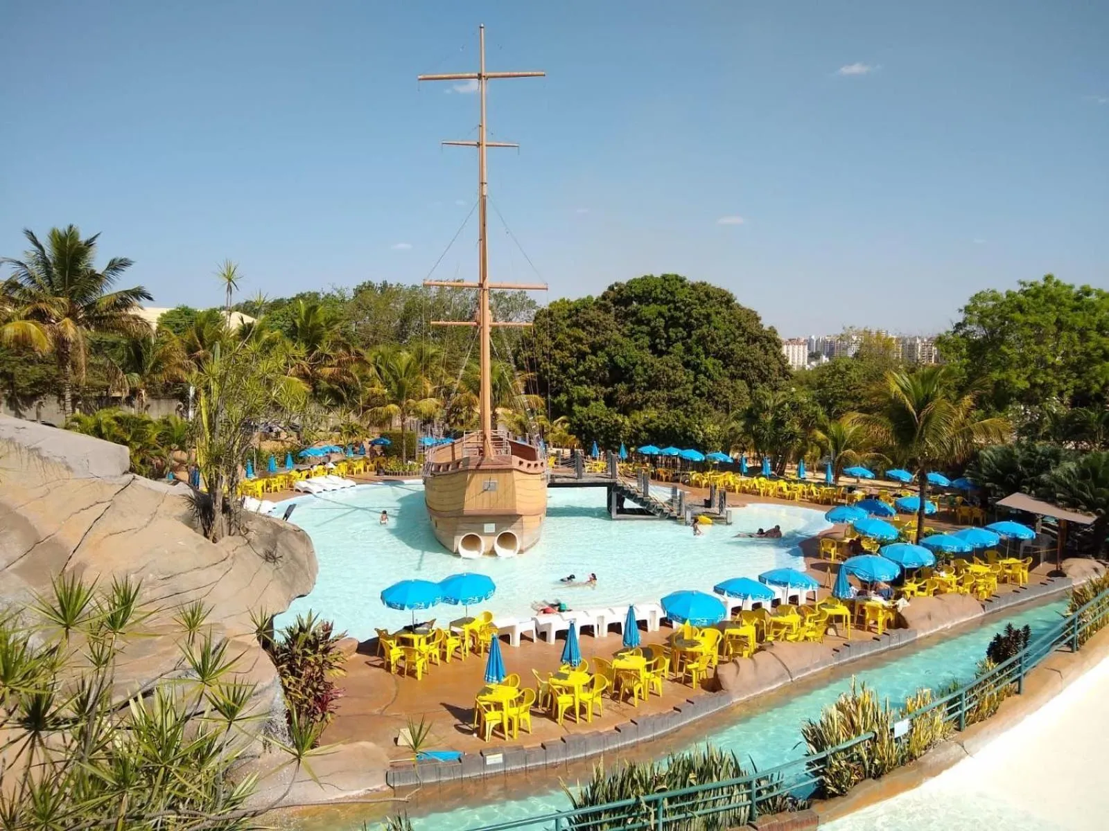 Day in Piazza diRoma