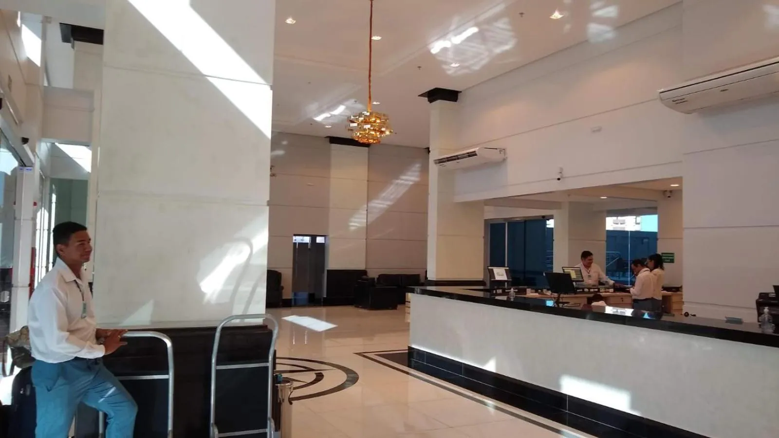 Property building in Piazza diRoma