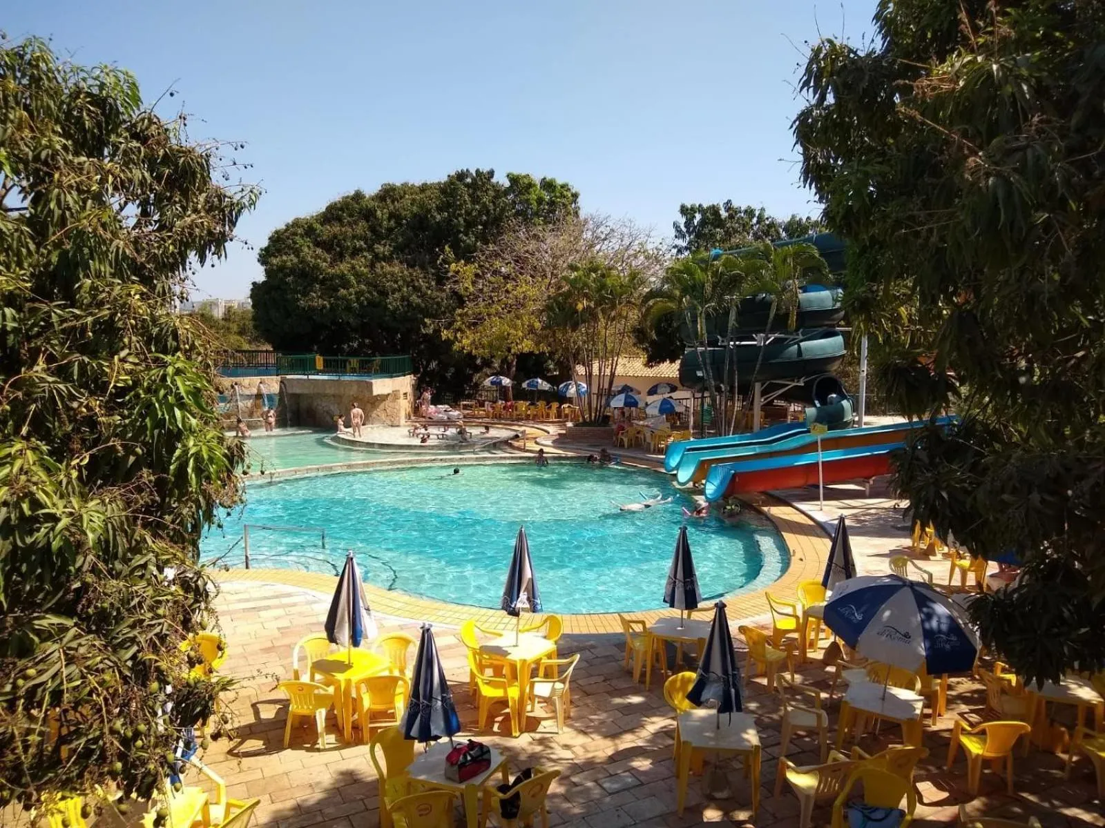 Day in Piazza diRoma