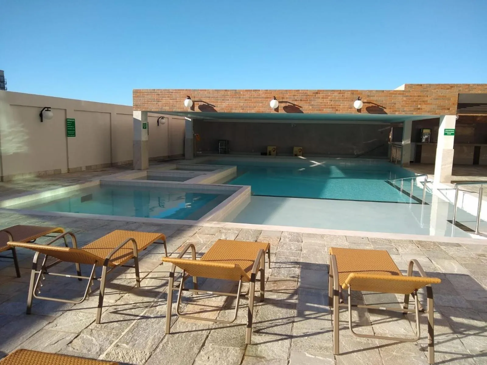 Day in Piazza diRoma