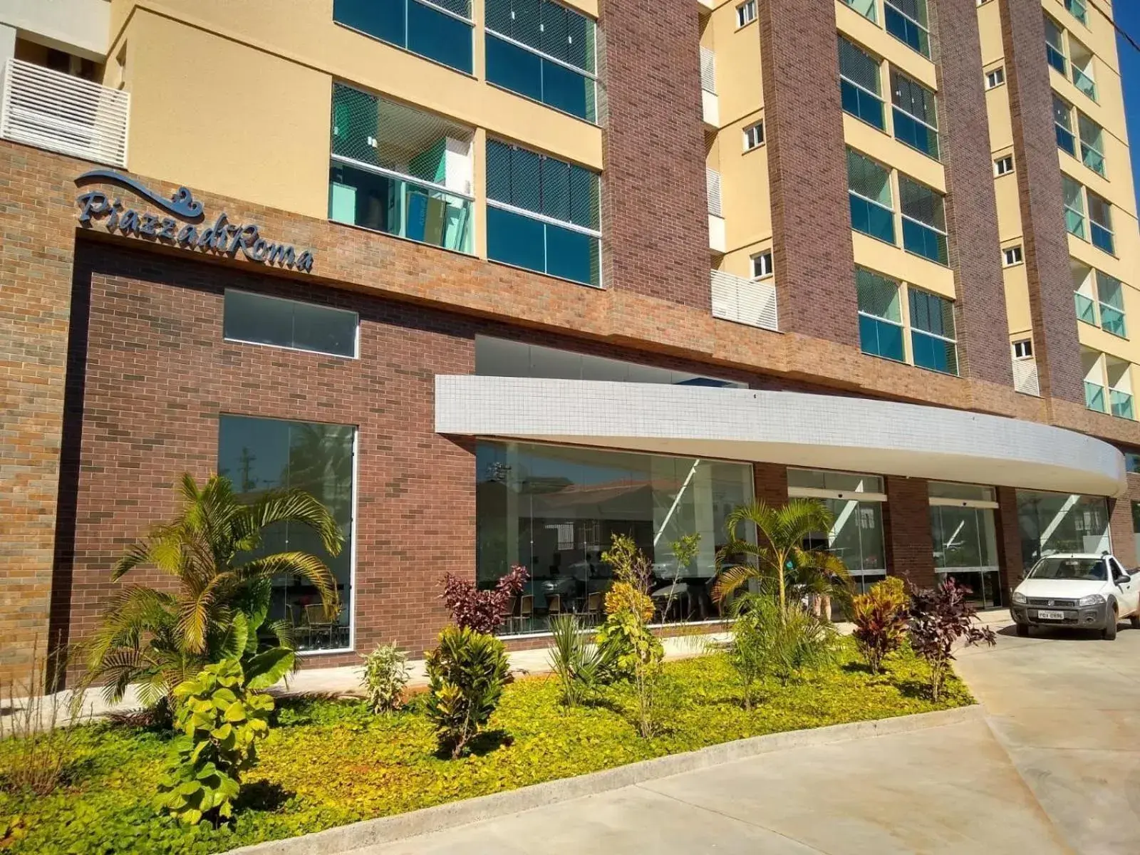 Piazza diRoma Piazza diRoma