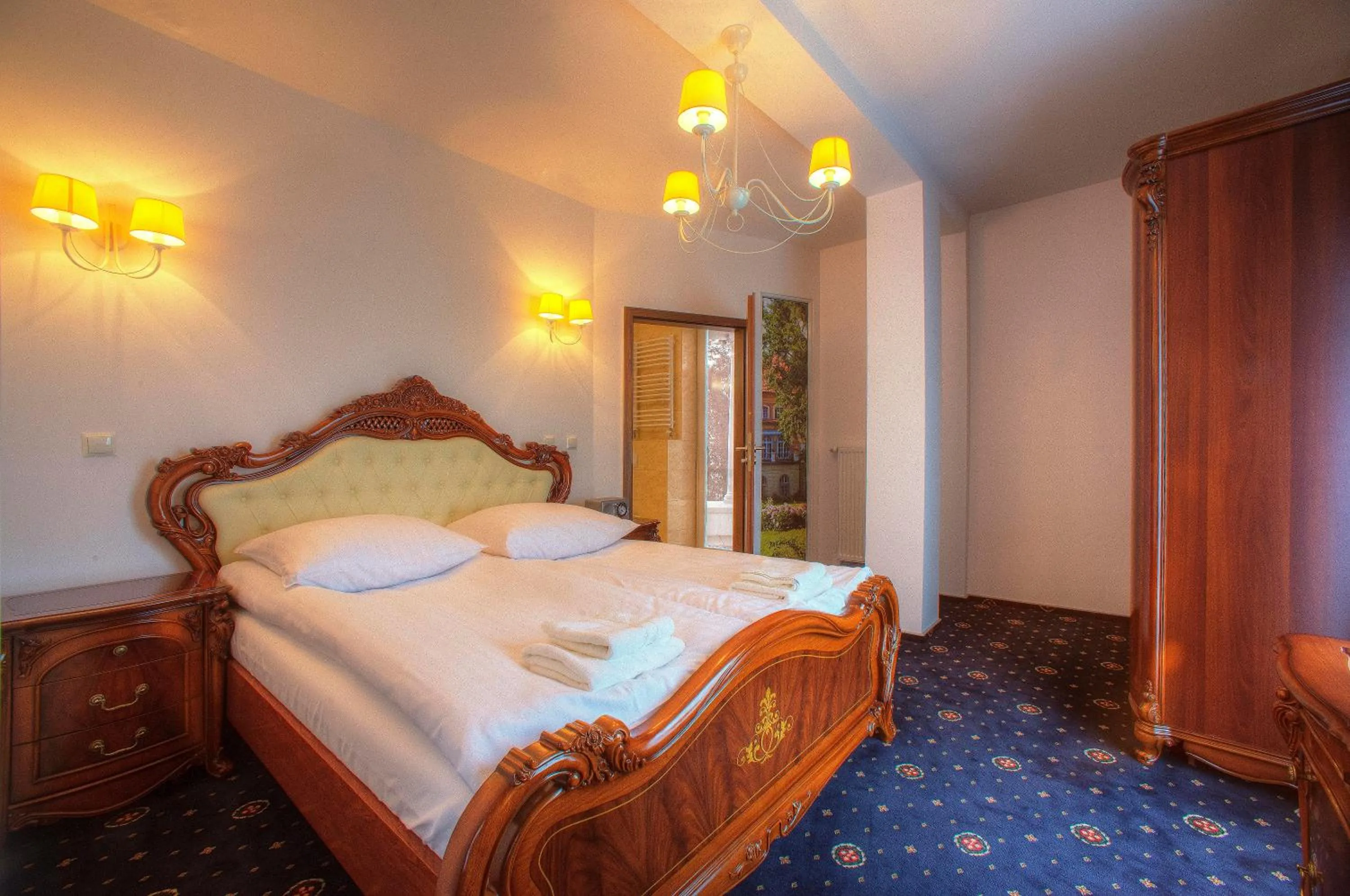 Photo of the whole room, Bed in Hotel Łańcut