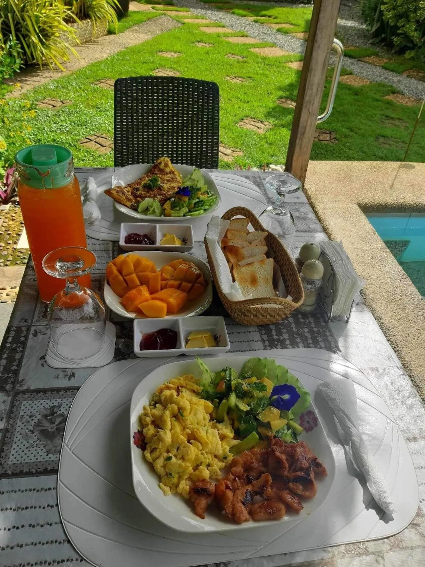 Casas de Ruumar Bed and Breakfast-Bar-Two rooms for family available