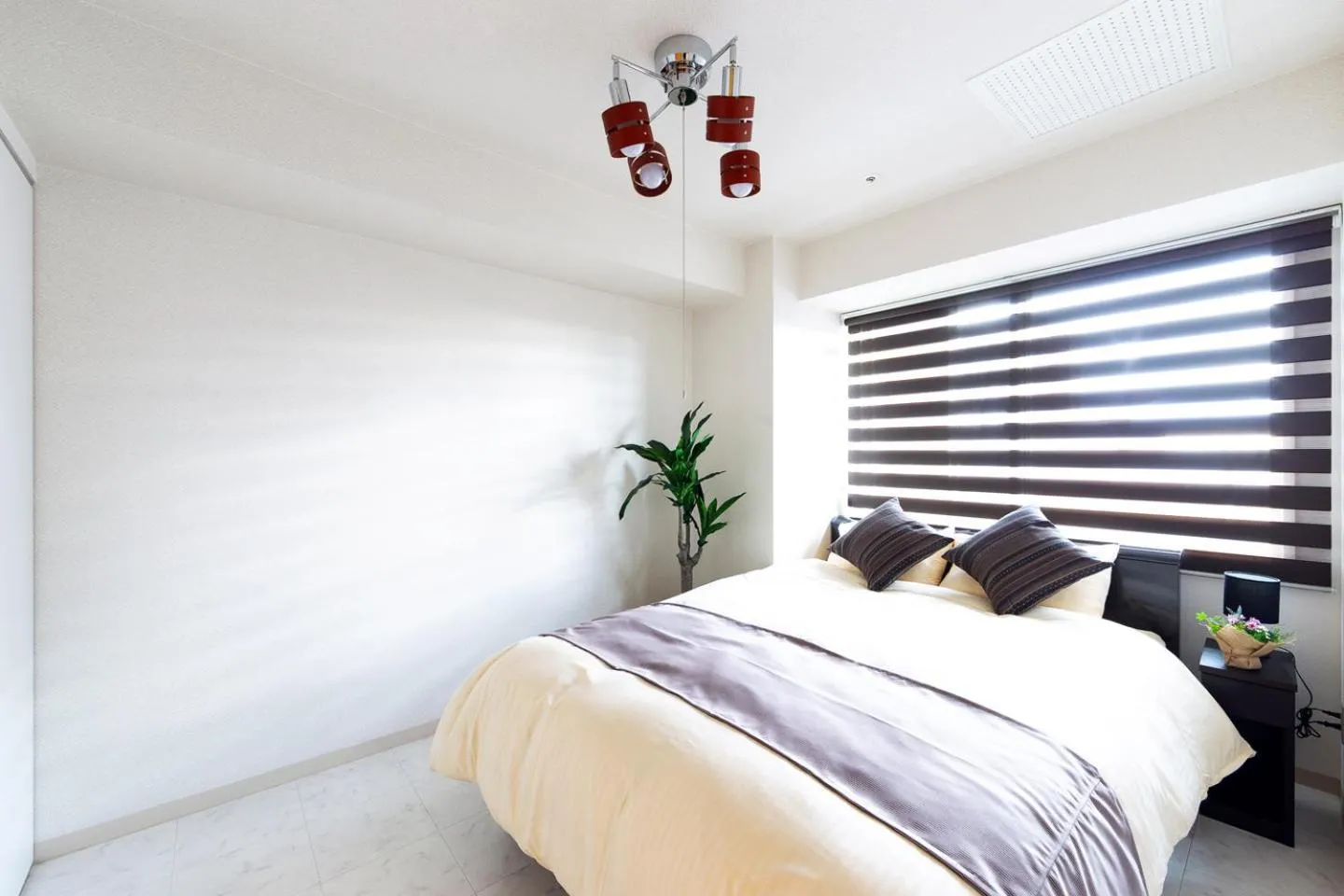 Bedroom, Bed in PRIME