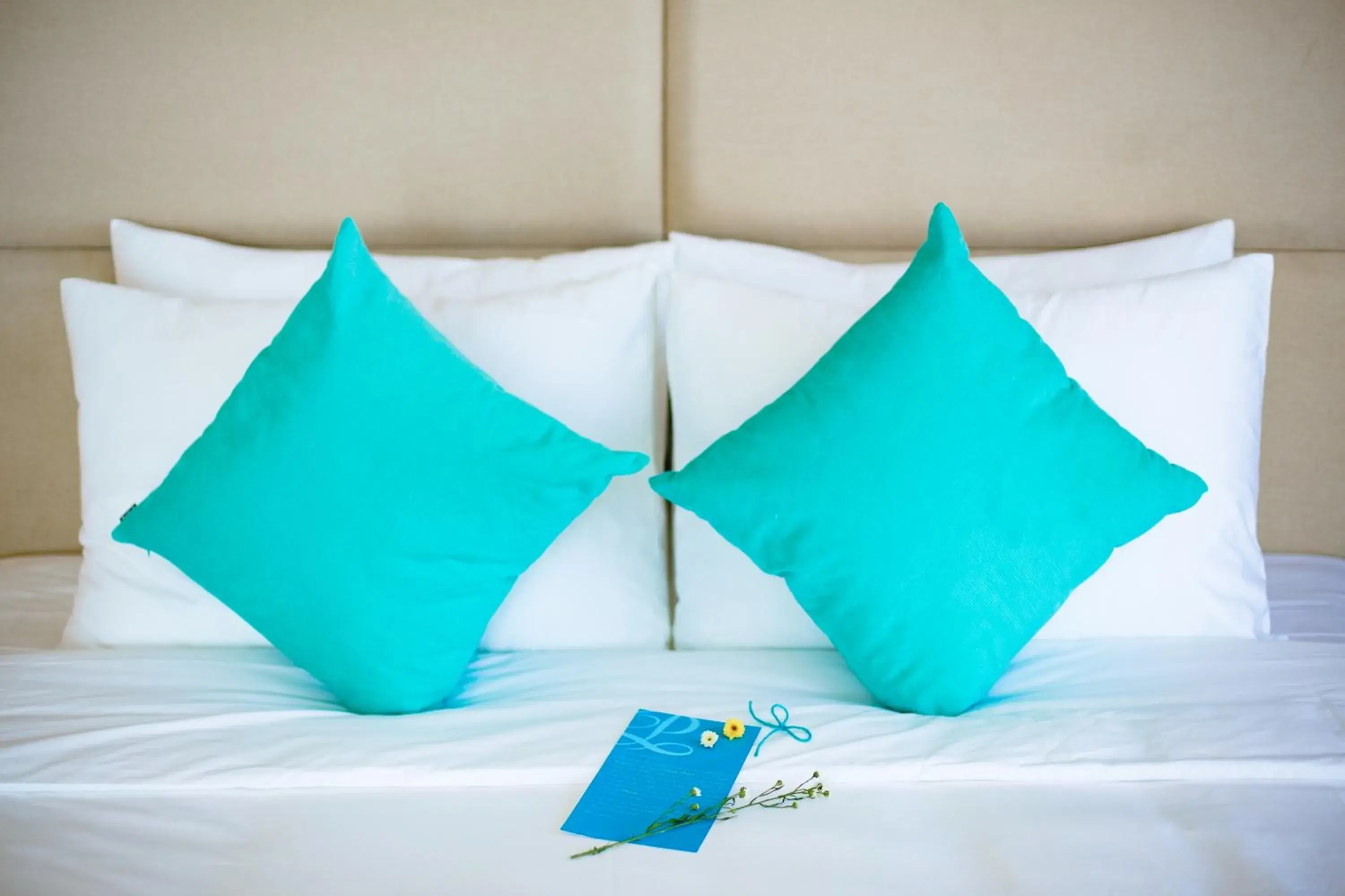 Bedroom, Bed in Pariat River Front Hotel Bedroom, Bed in Pariat River Front Hotel