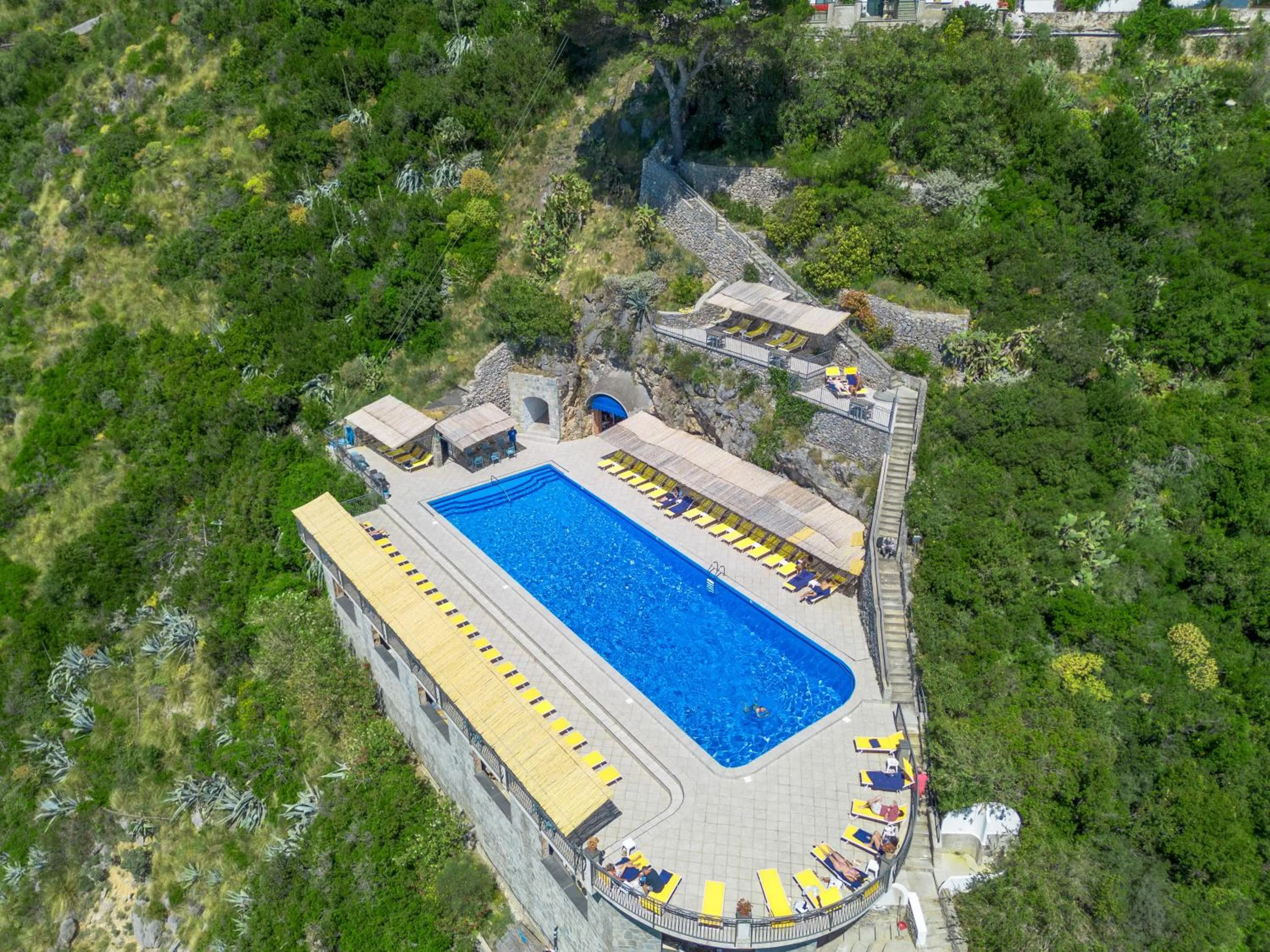 Swimming pool in Hotel Belvedere