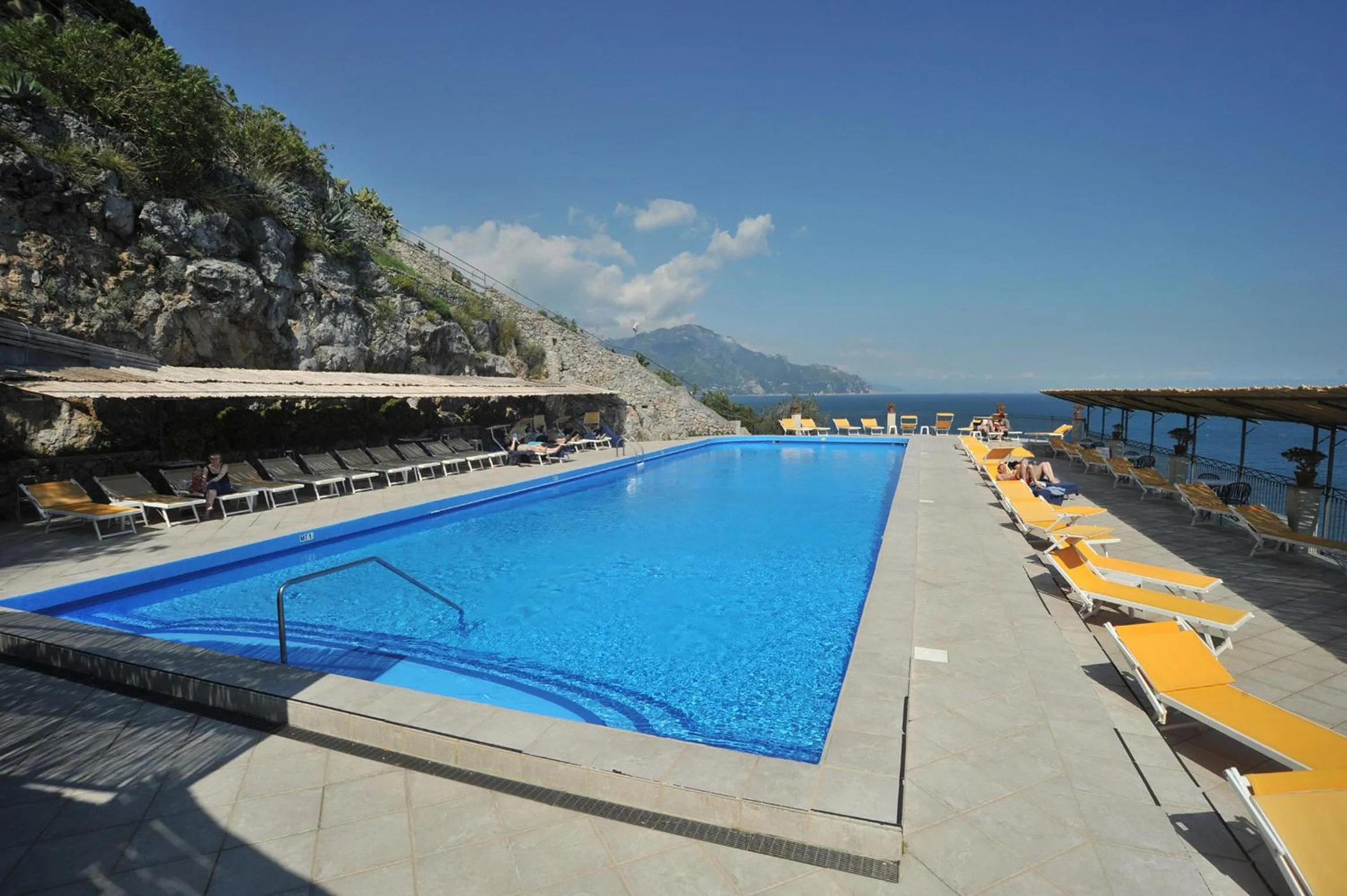 Swimming pool in Hotel Belvedere