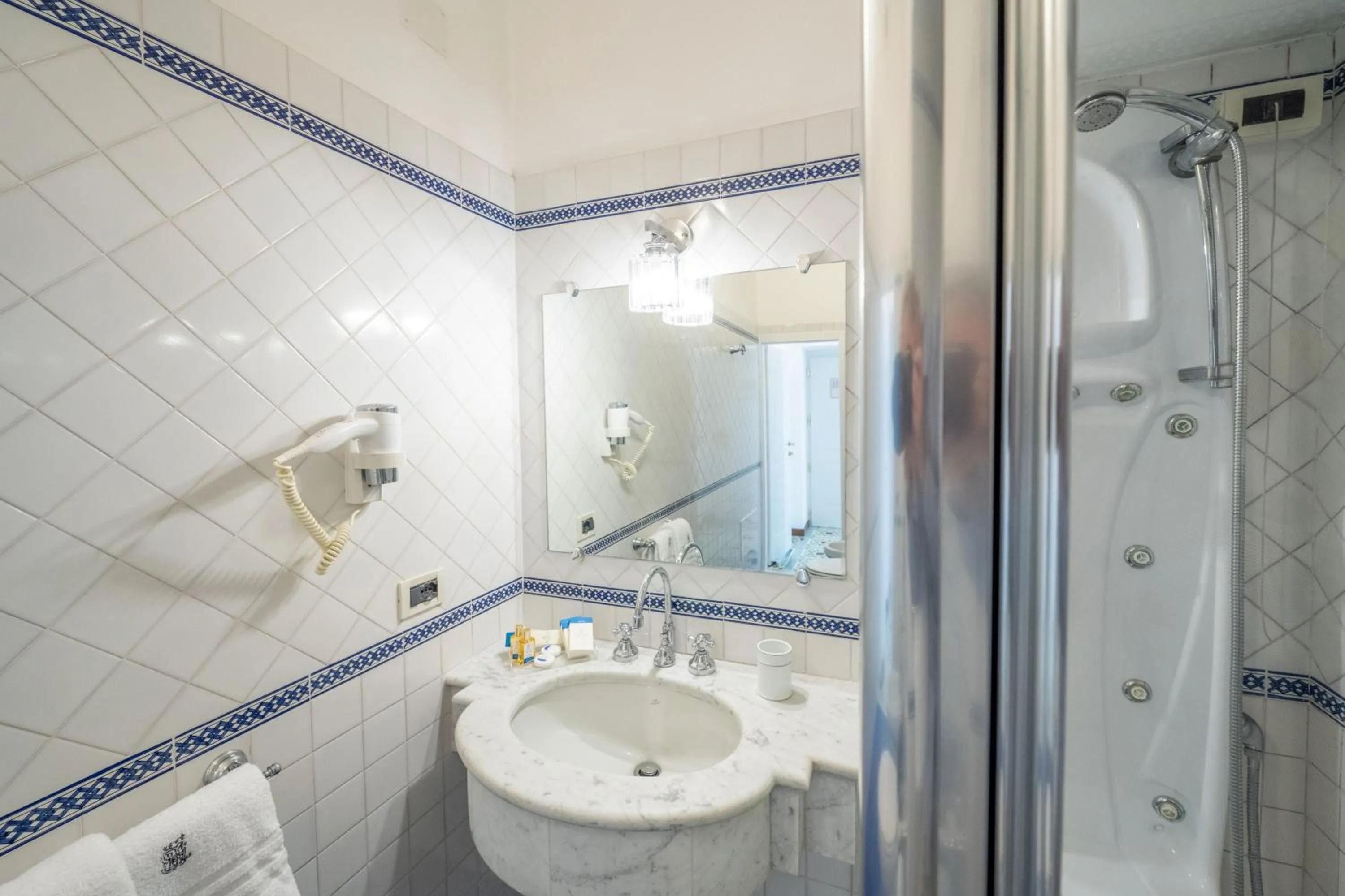 Bathroom in Hotel Belvedere