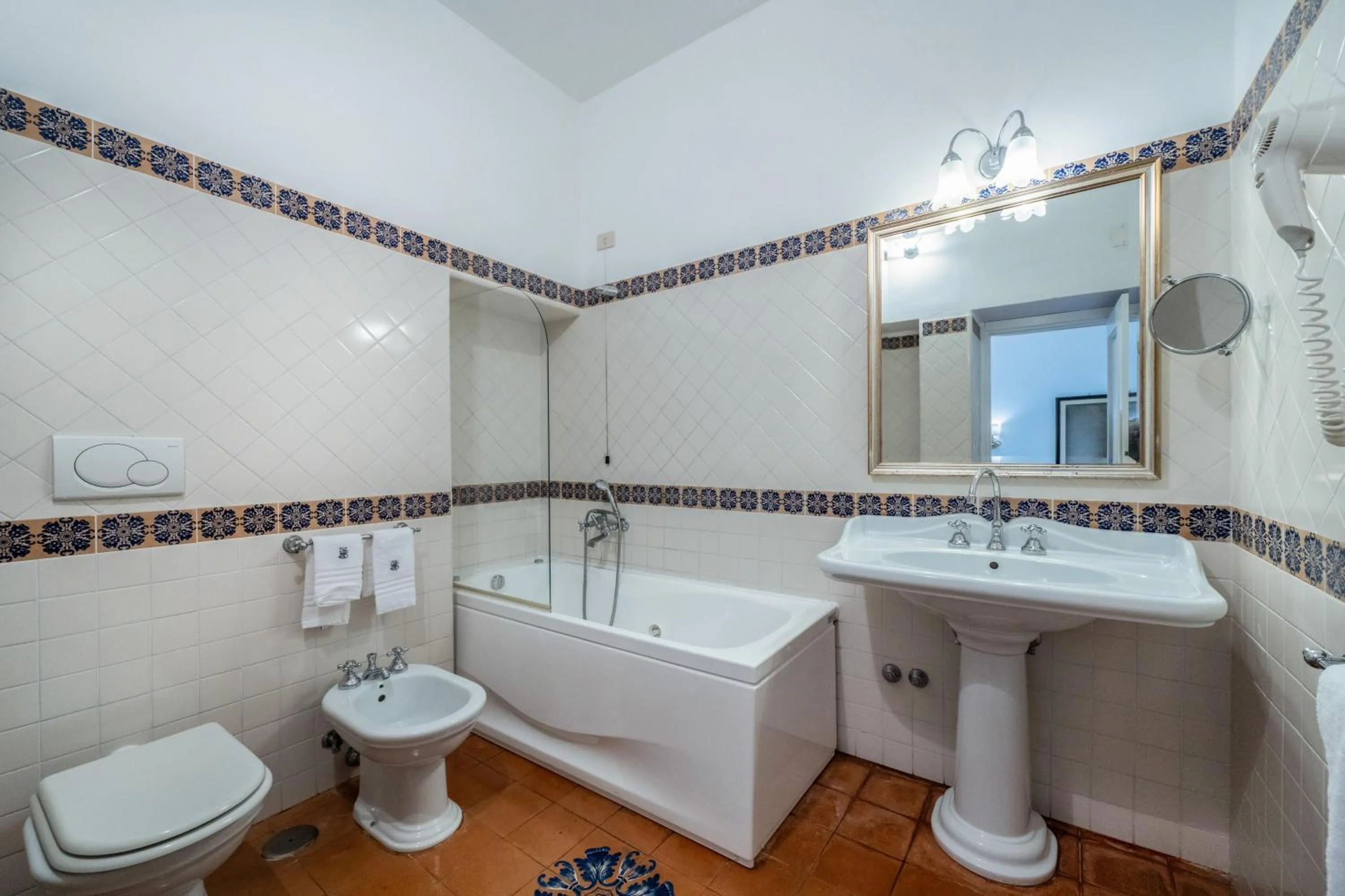 Toilet in Hotel Belvedere