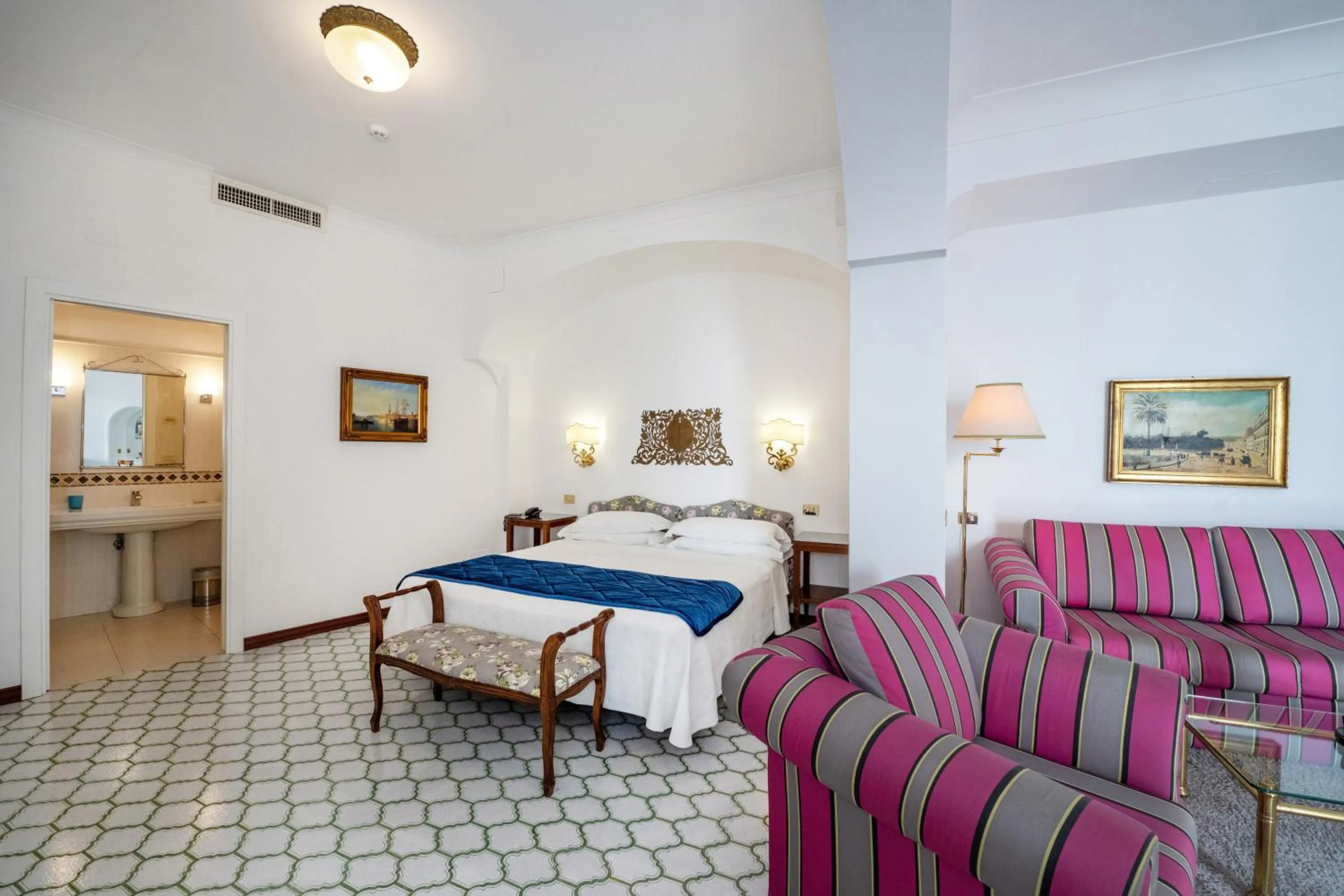 Bed in Hotel Belvedere