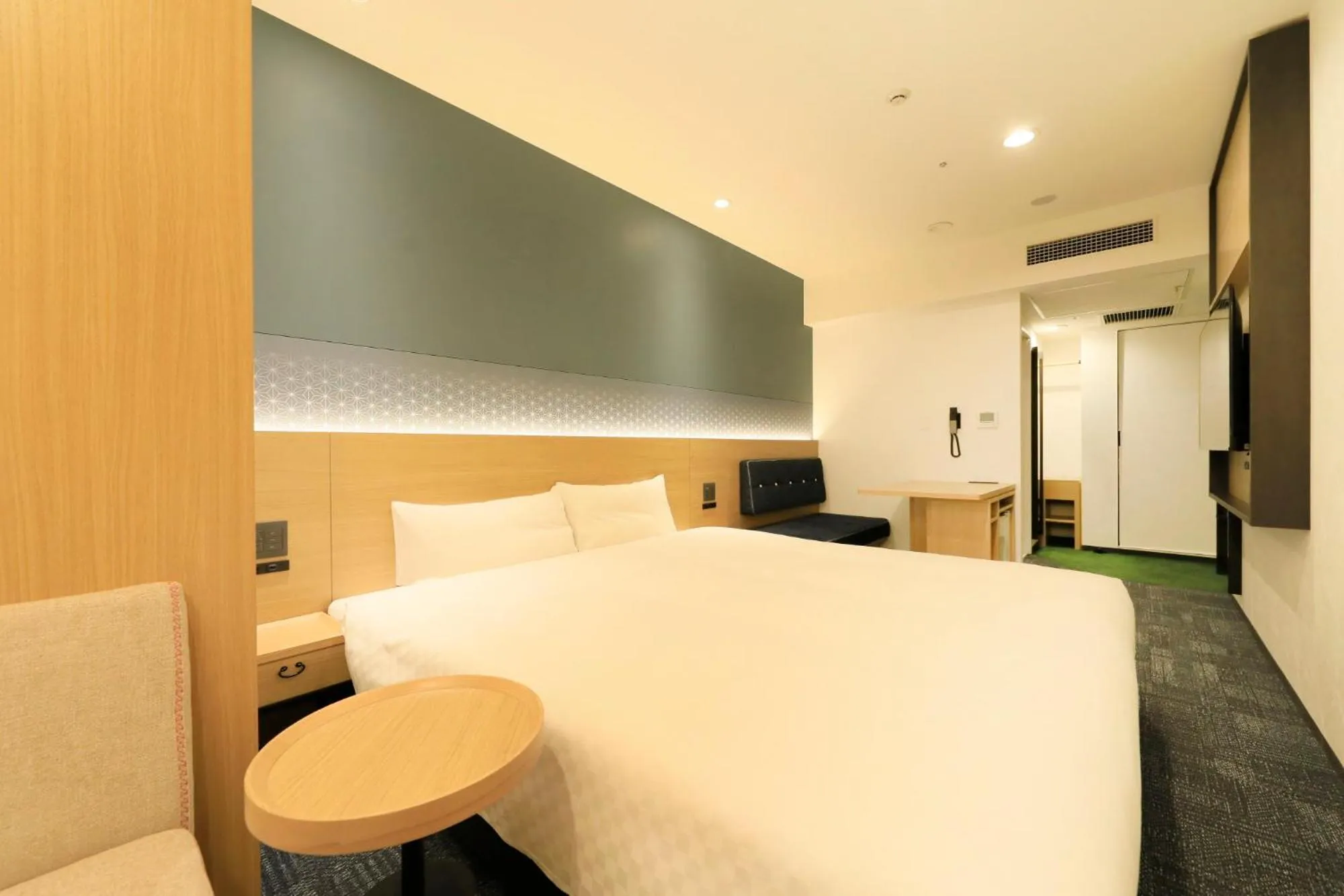 Photo of the whole room, Bed in Via Inn Prime Akasaka