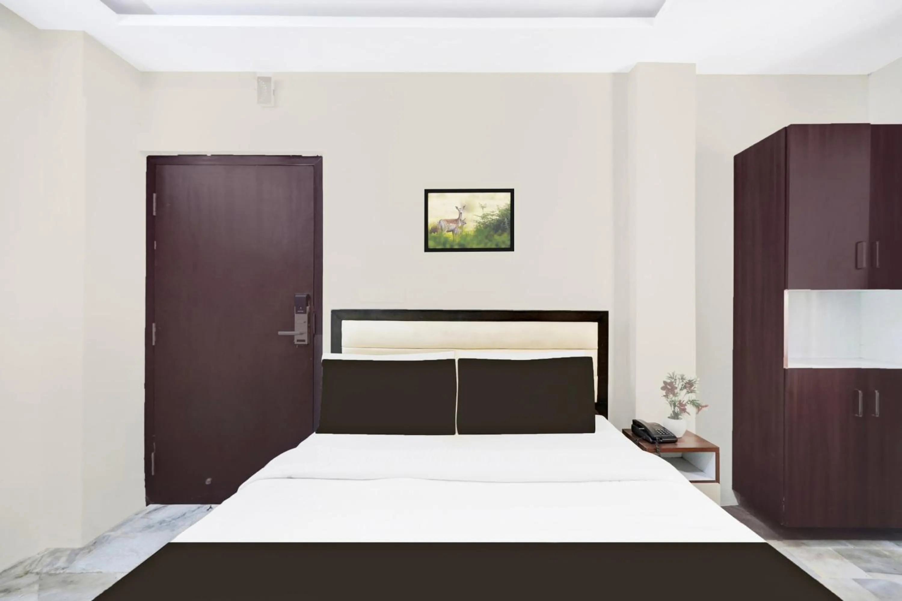 Bedroom, Bed in Super Hotel O MVP Double Road