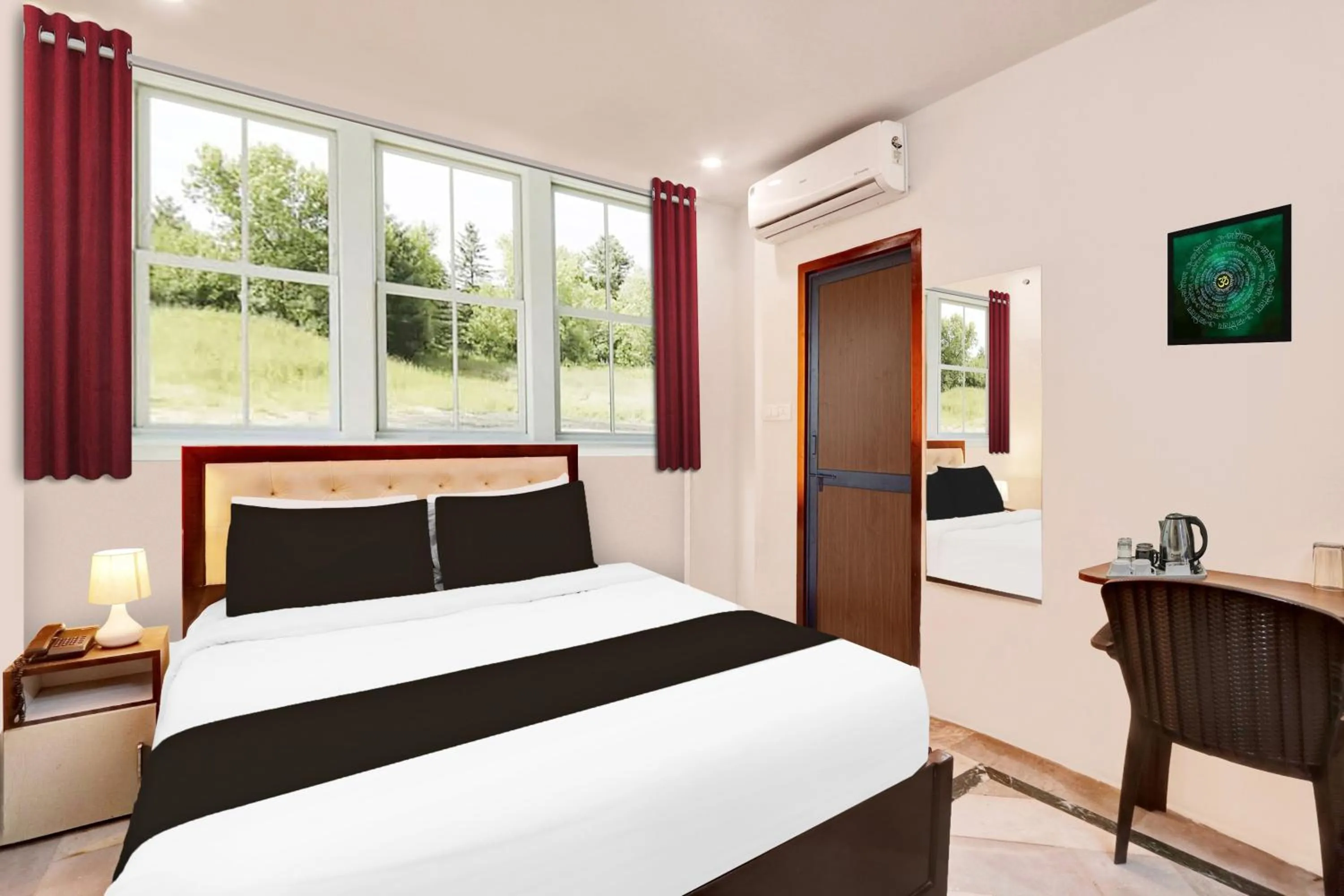 Bedroom, Bed in Super Hotel O MVP Double Road