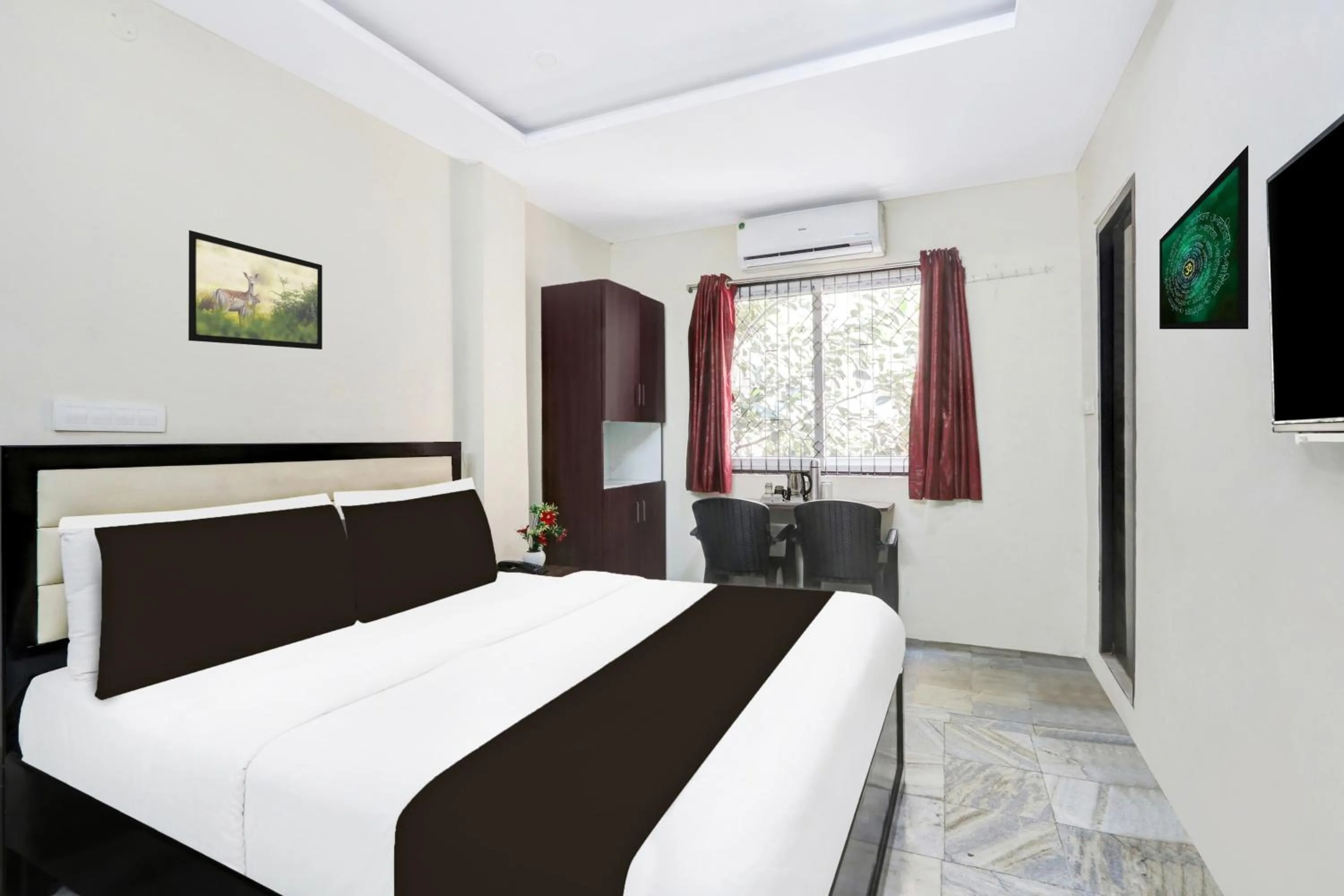 Bedroom, Bed in Super Hotel O MVP Double Road