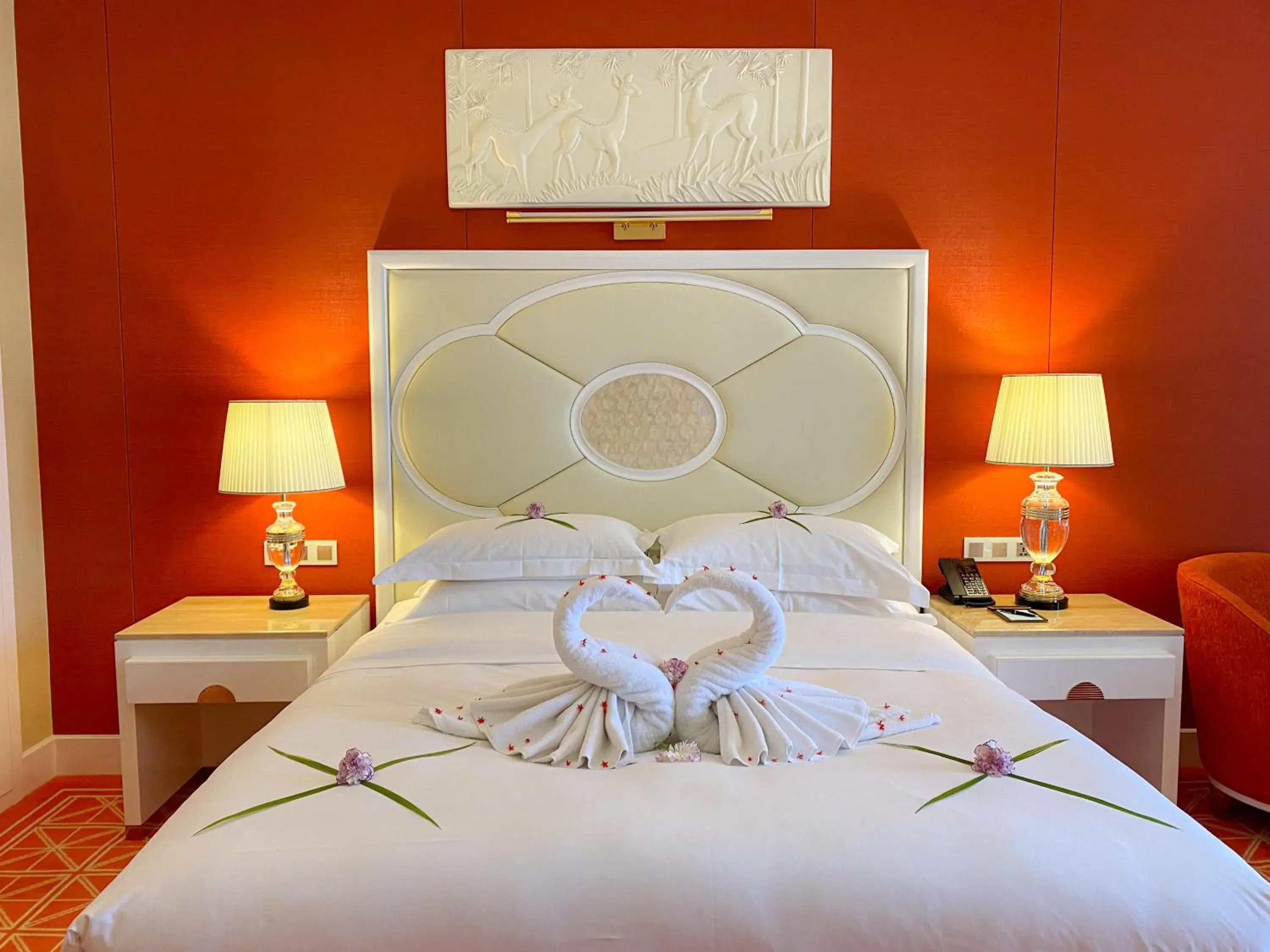 Bed in Continental Xin Hao Hotel and Resort 洲际新濠酒店 Bed in Continental Xin Hao Hotel and Resort 洲际新濠酒店