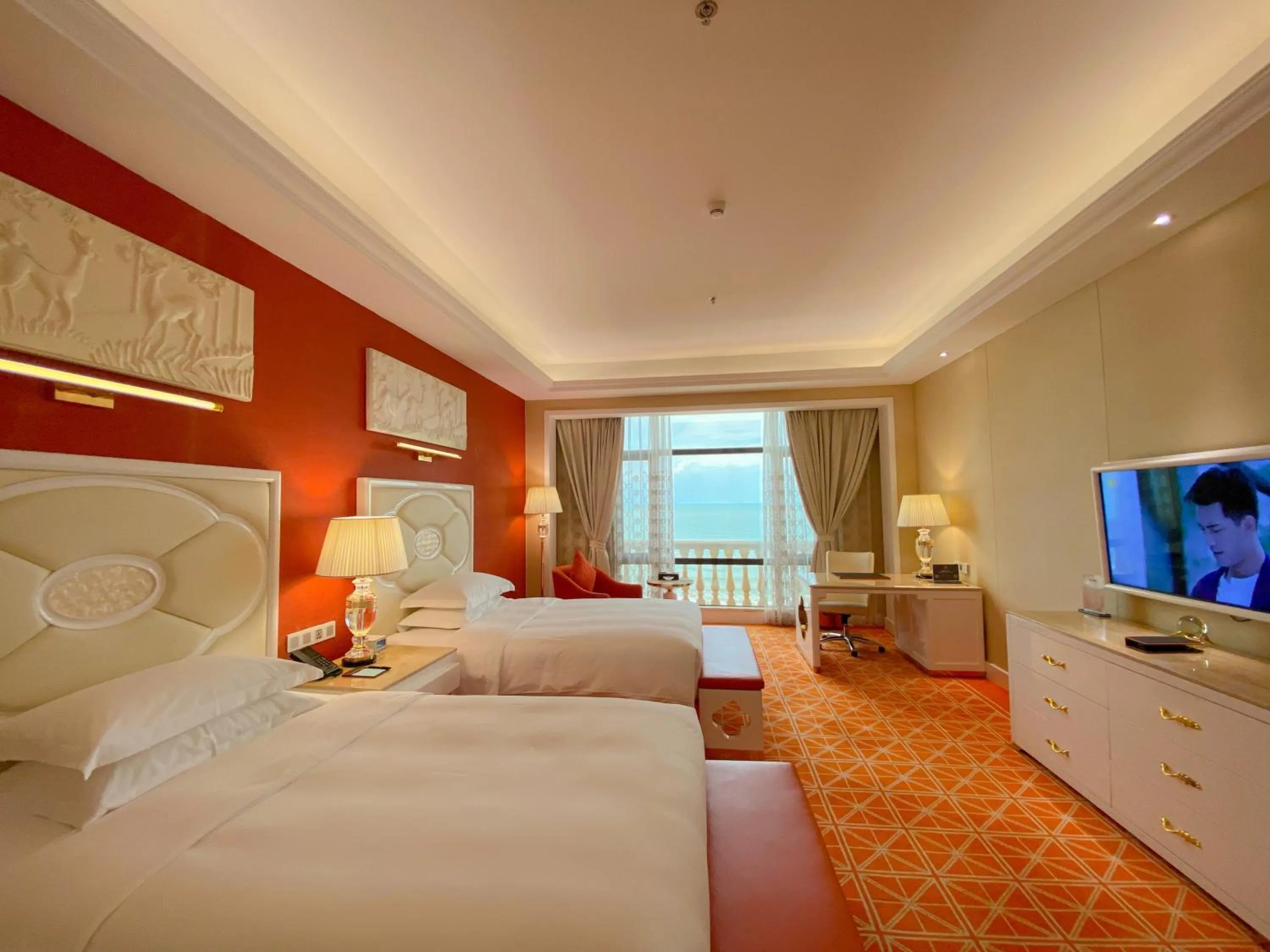 Bedroom, Bed in Continental Xin Hao Hotel and Resort 洲际新濠酒店