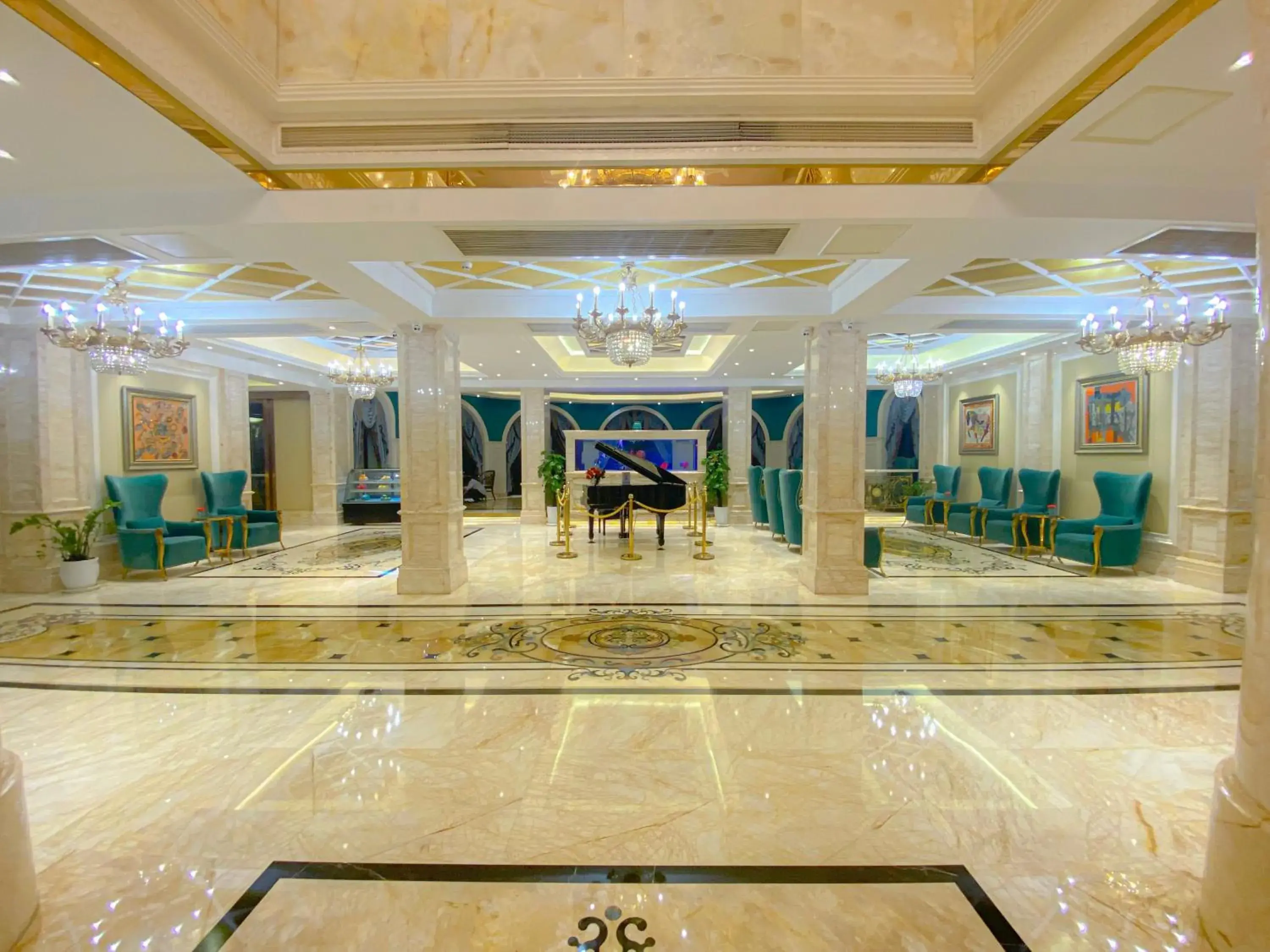 Lobby or reception in Continental Xin Hao Hotel and Resort 洲际新濠酒店 Lobby or reception in Continental Xin Hao Hotel and Resort 洲际新濠酒店
