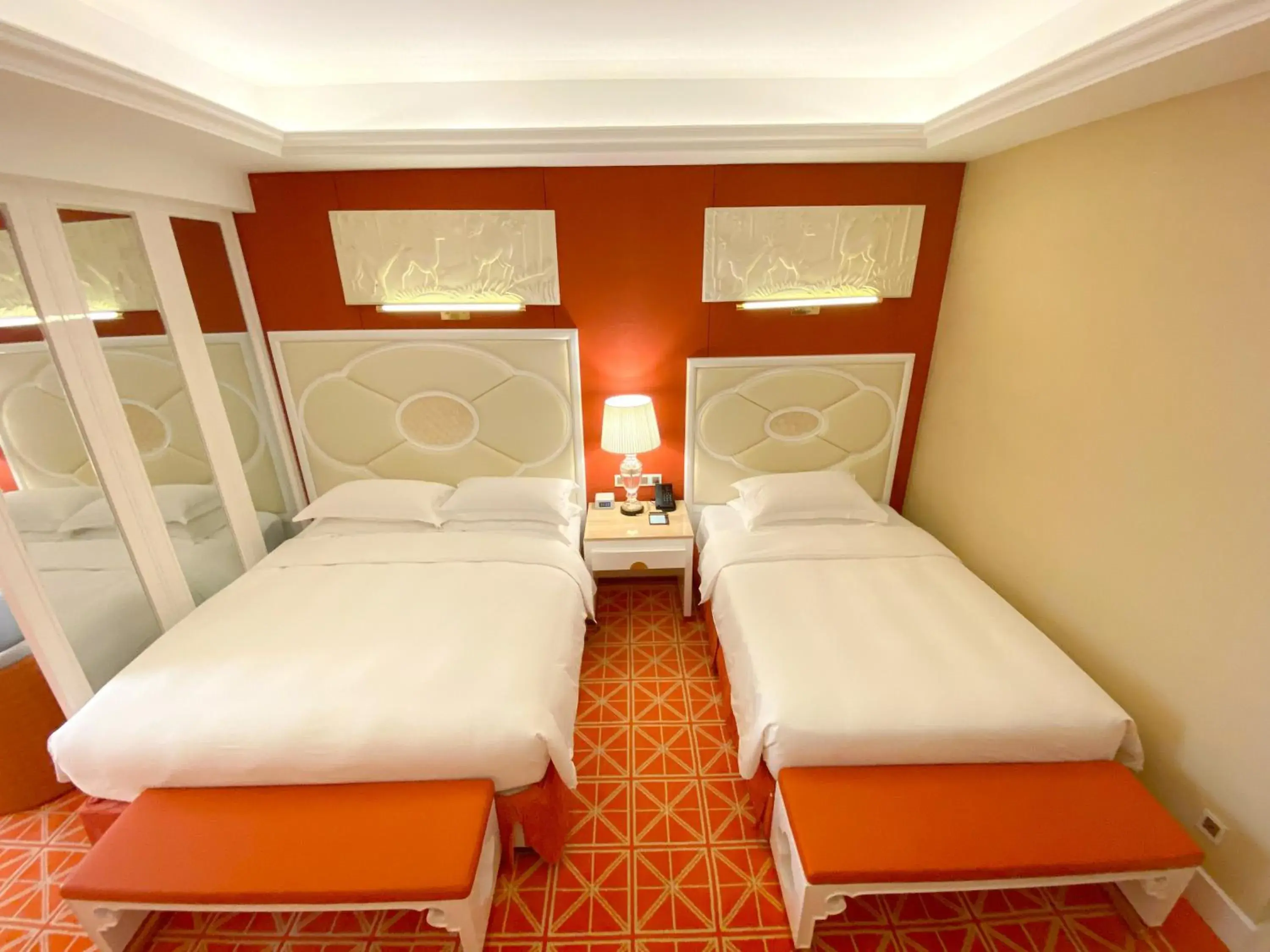 Family Room with Sea View in Continental Xin Hao Hotel and Resort 洲际新濠酒店 Family Room with Sea View in Continental Xin Hao Hotel and Resort 洲际新濠酒店