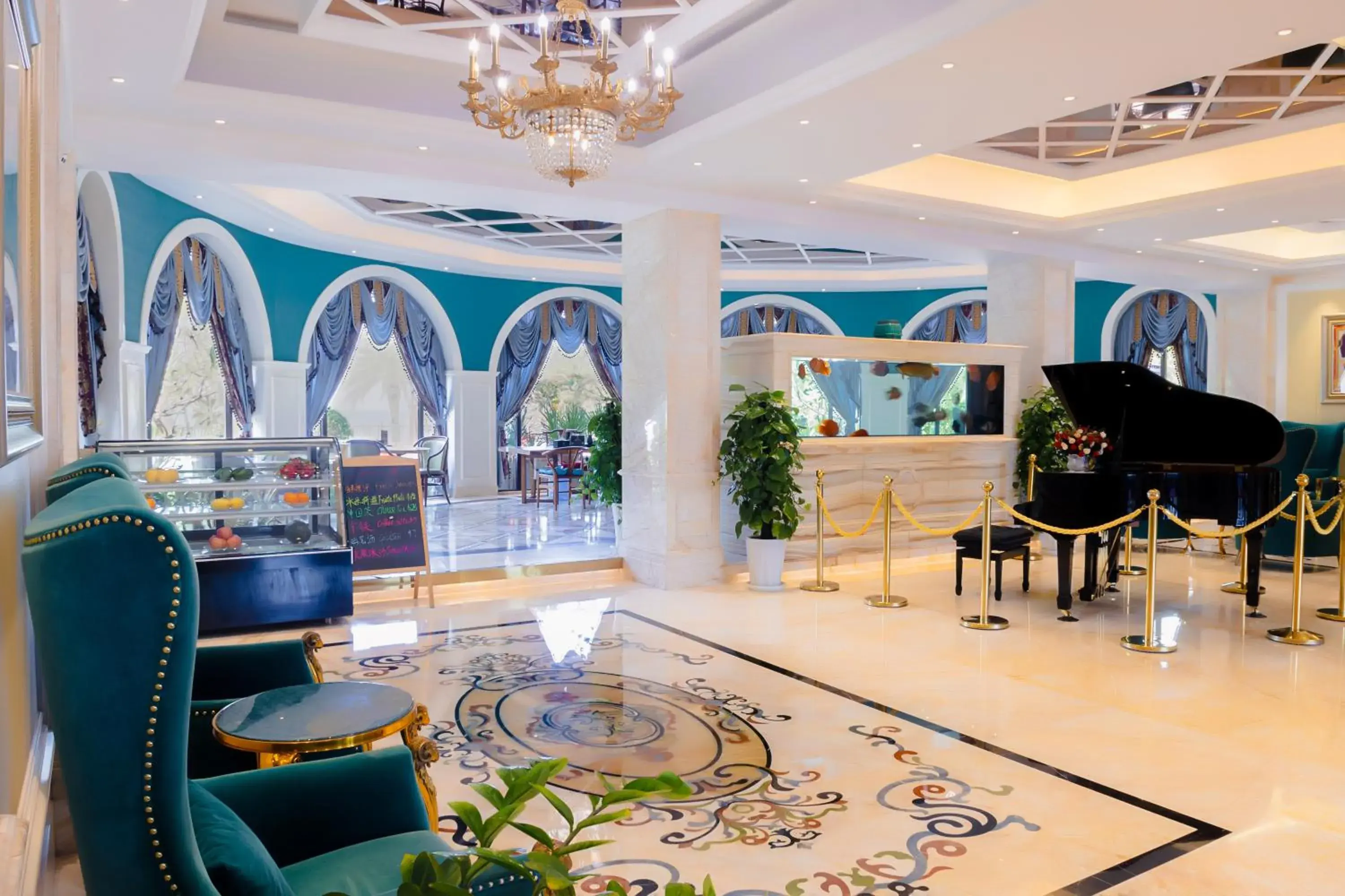 Lobby or reception in Continental Xin Hao Hotel and Resort 洲际新濠酒店 Lobby or reception in Continental Xin Hao Hotel and Resort 洲际新濠酒店