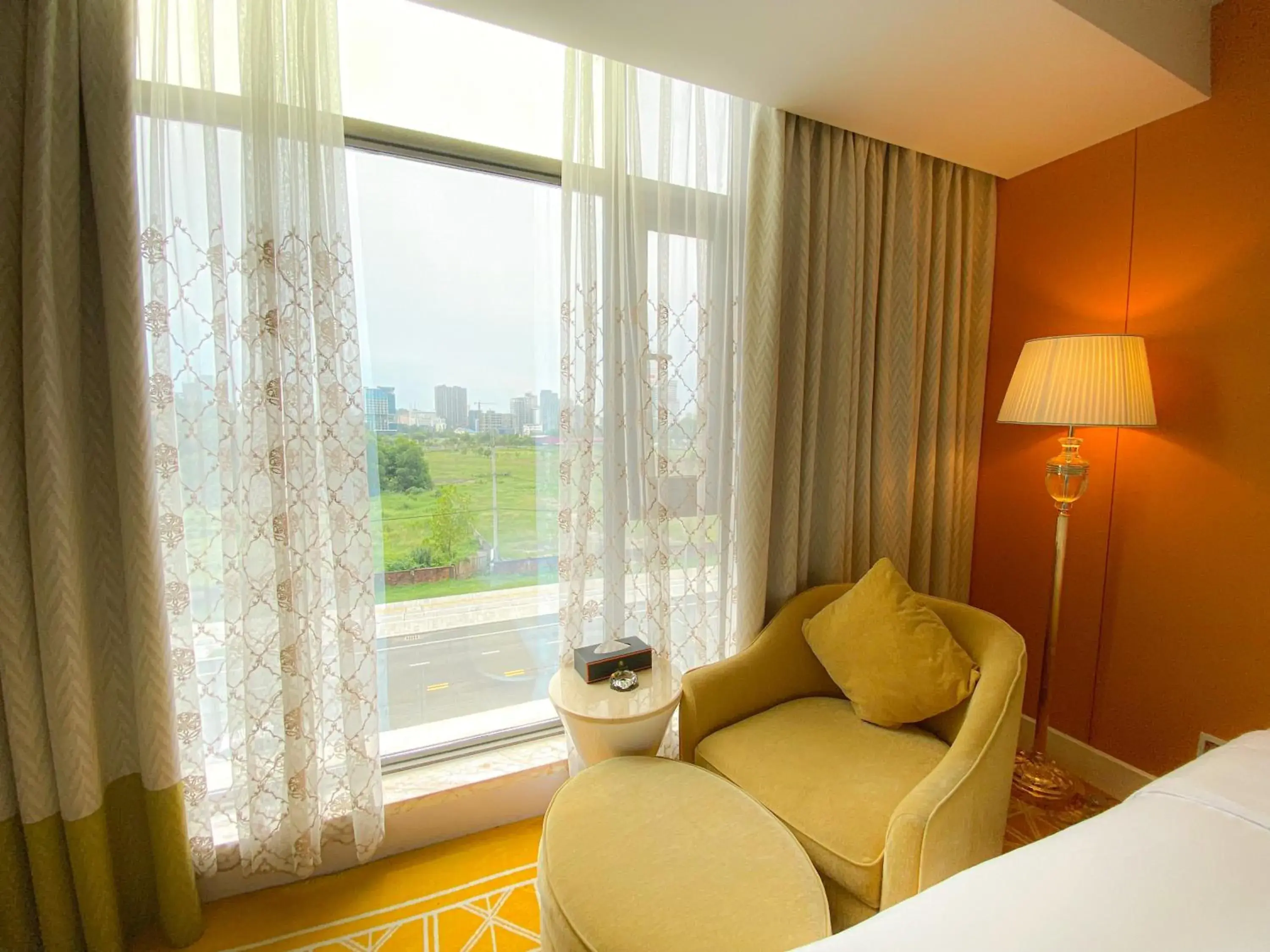 View (from property/room), Bed in Continental Xin Hao Hotel and Resort 洲际新濠酒店 View (from property/room), Bed in Continental Xin Hao Hotel and Resort 洲际新濠酒店