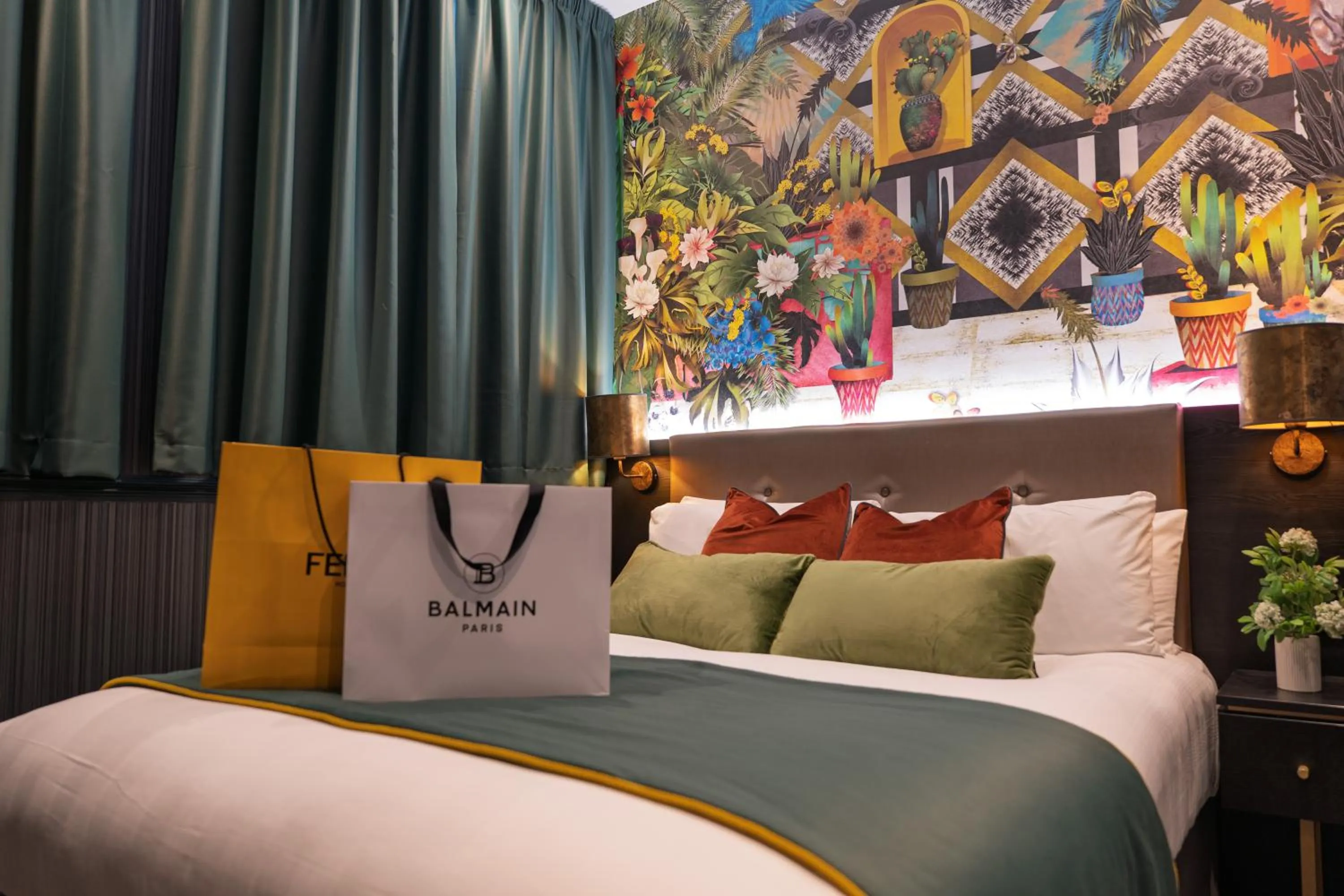 Bed in Hyde Park Green