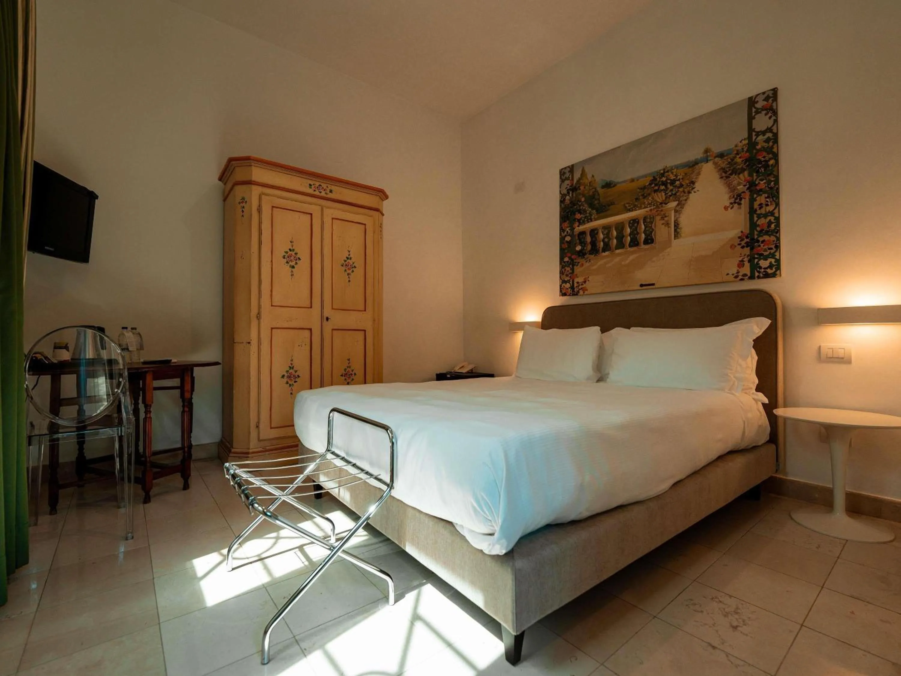 Bedroom, Bed in Mercure Villa Romanazzi Carducci Bari